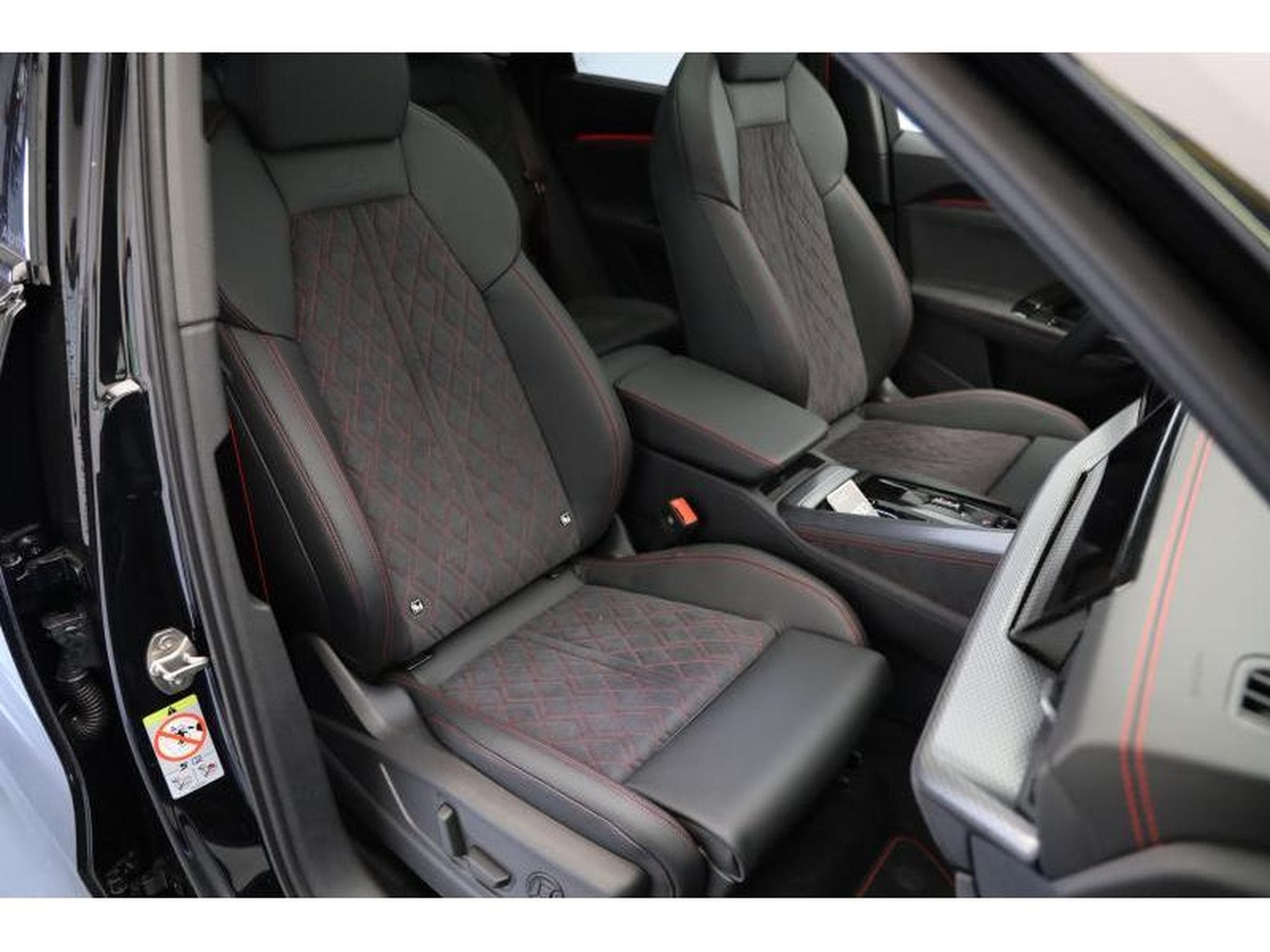 Audi Q5 Quattro S line (2026) - Photo 14
