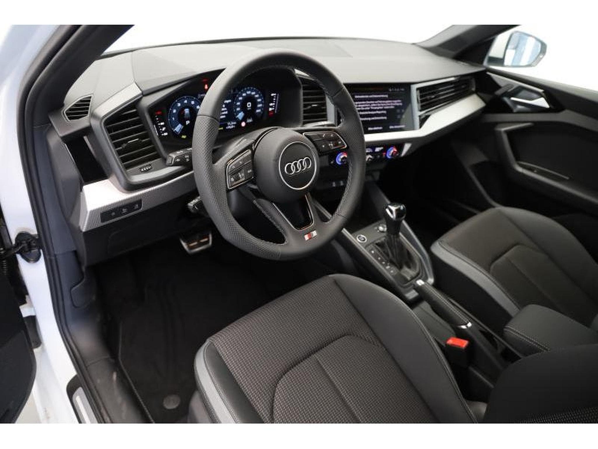 Audi A1 S Line (2026) - Photo 9