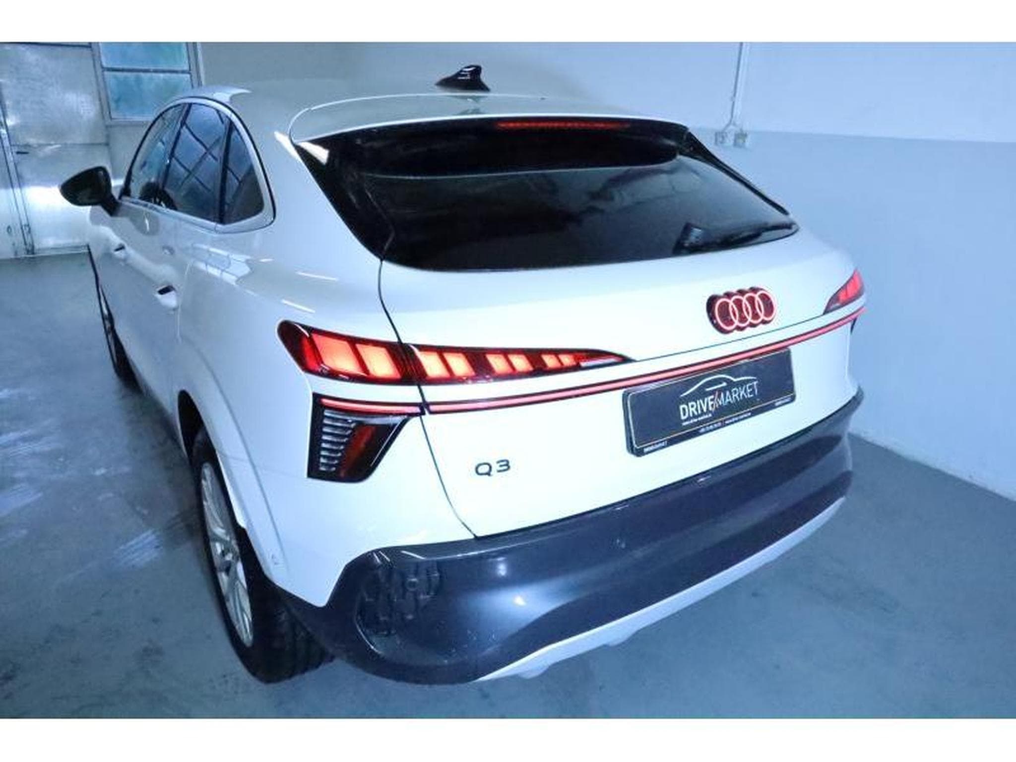 Audi Q3 Sportback (2026) - Photo 16