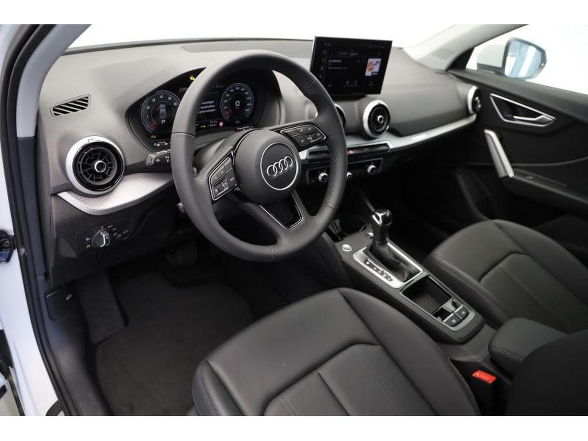 Audi Q2 S line (2026) - Photo 9