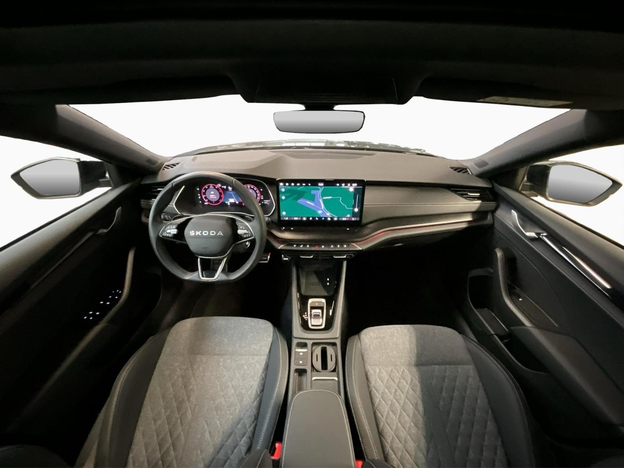 Skoda Octavia Combi+Sportline+DSG+Pano+AHK (2025) - Photo 2