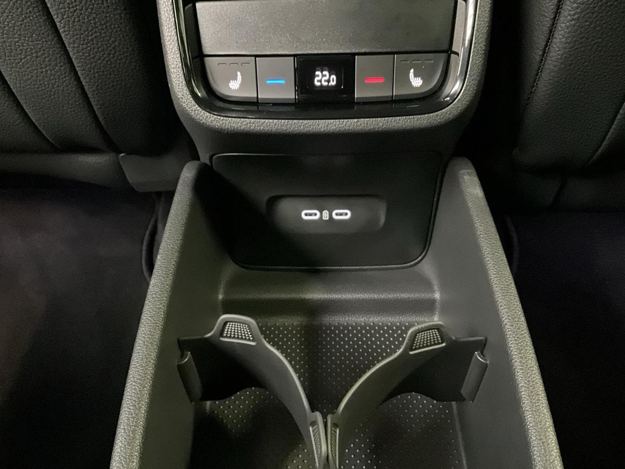 Skoda Octavia Combi+Sportline+DSG+Pano+AHK (2025) - Photo 23