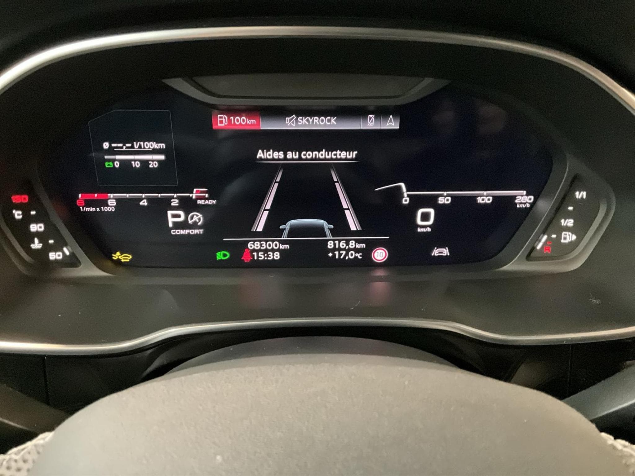 Audi Q3 SB+S-Line+40TFSI+Quattro+S-Tronic (2024) - Photo 11