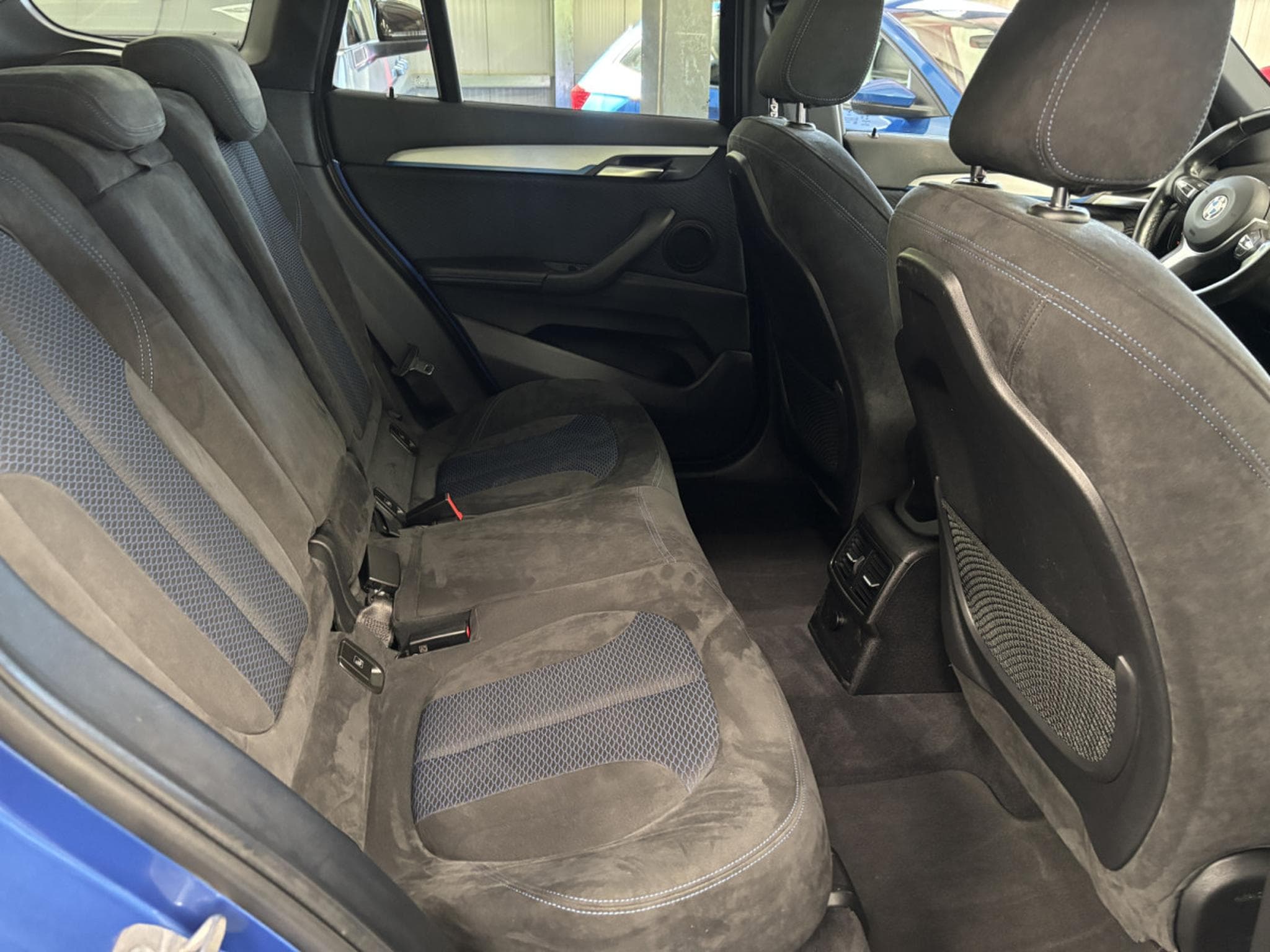 BMW X1 xDrive 20i M Sport (2018) - Photo 12