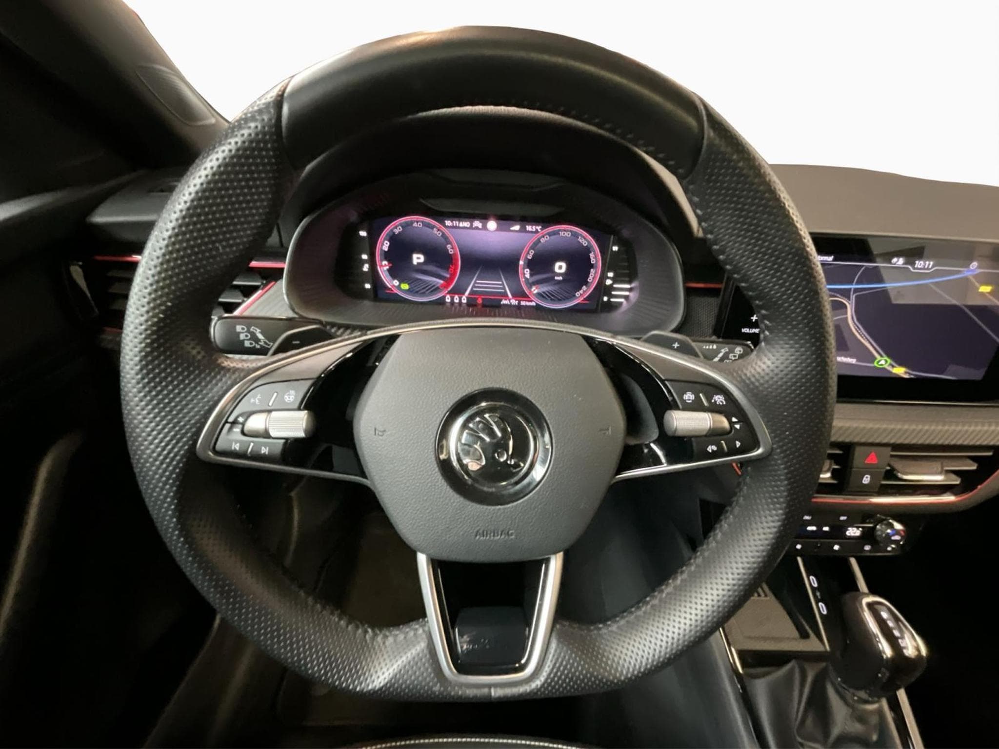 Skoda Kamiq Monte-Carlo+DSG+Led+P.Assisted (2025) - Photo 10