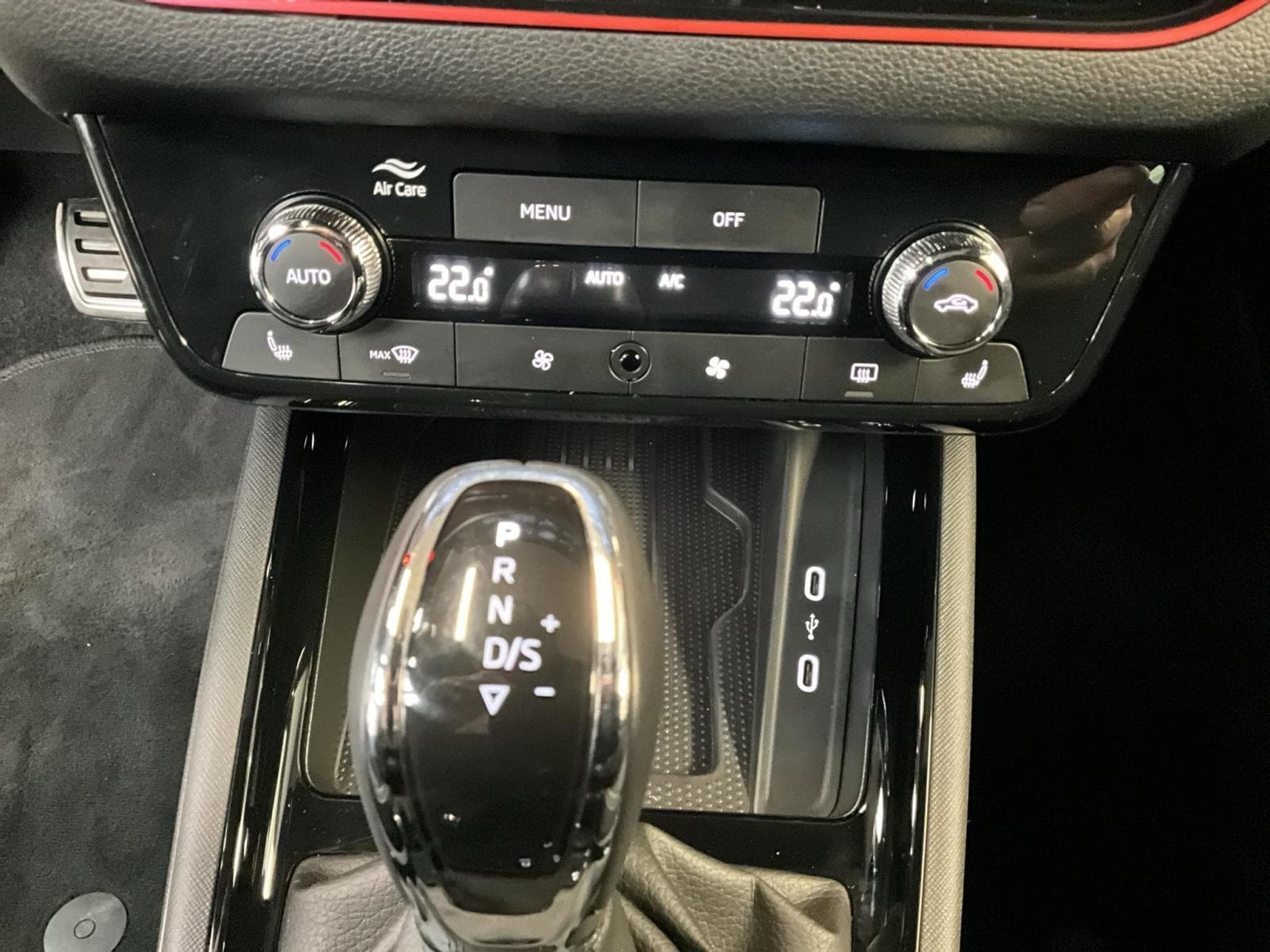 Skoda Kamiq Monte-Carlo+DSG+Led+P.Assisted (2025) - Photo 20
