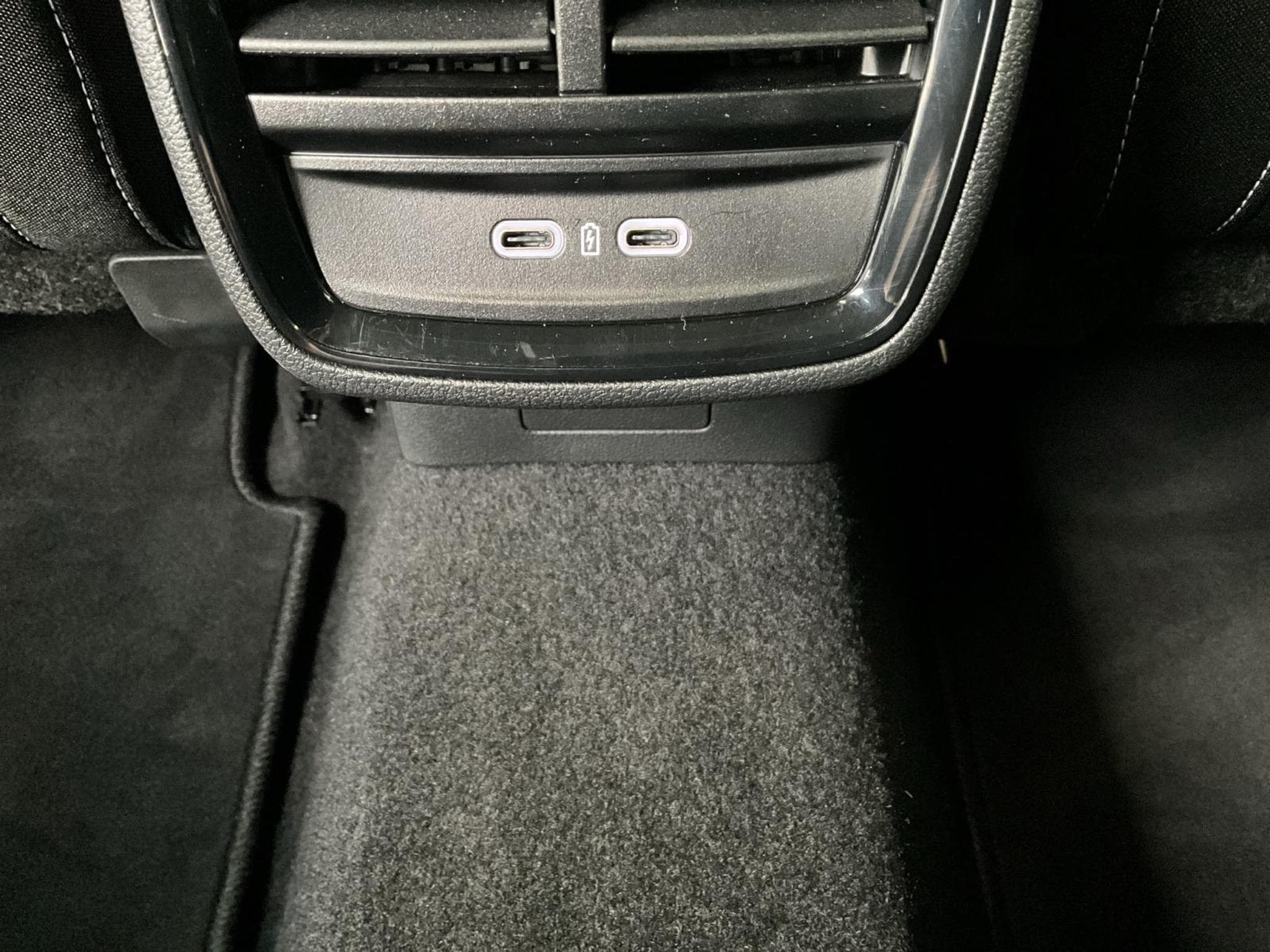 Skoda Kamiq Monte-Carlo+DSG+Led+P.Assisted (2025) - Photo 21
