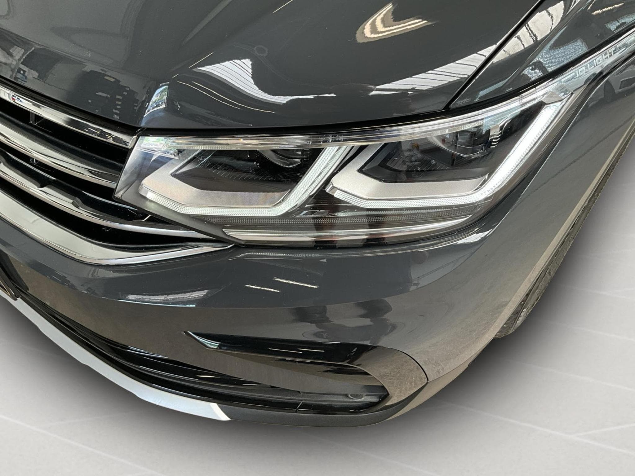 VW Tiguan Life-Urban-Sport+DSG+RearView (2024) - Photo 17