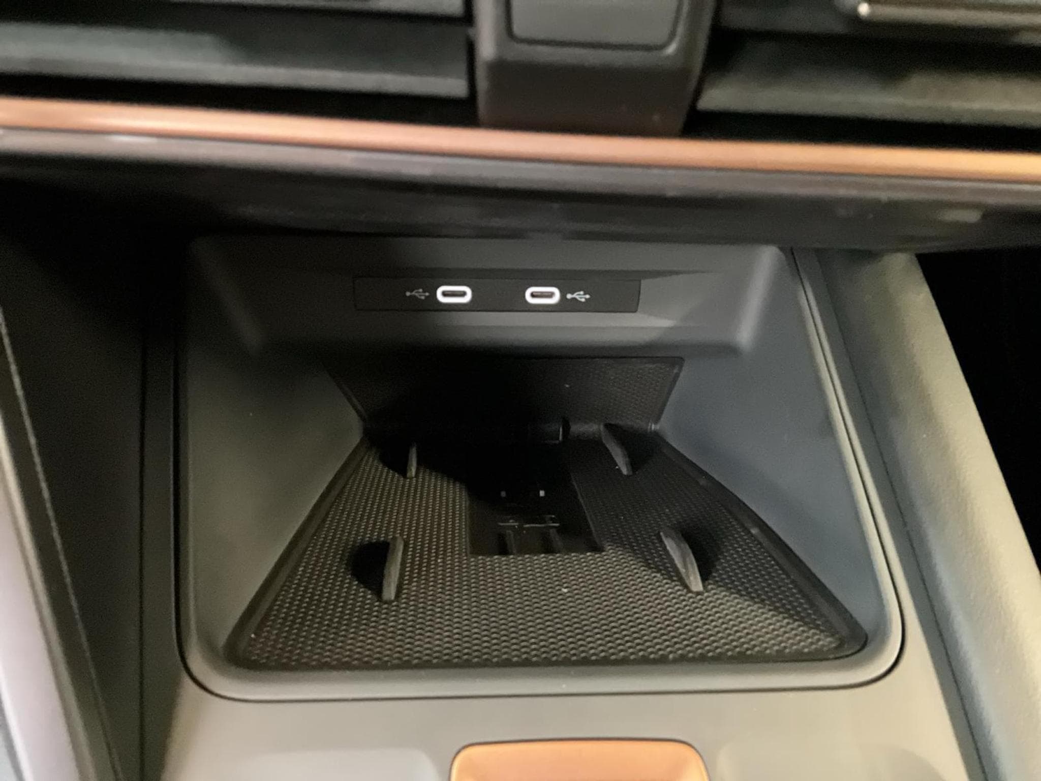 Cupra Leon DSG+Dinamica+Pure-Perf+Int.-Drive (2025) - Photo 17