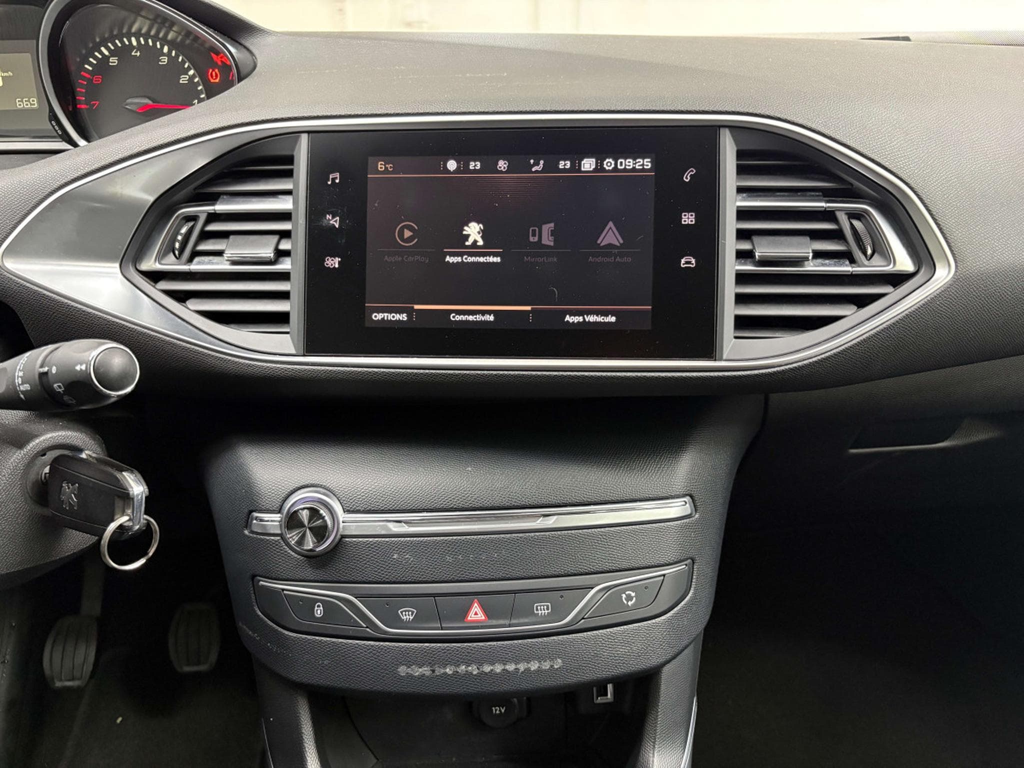 Peugeot 308 SW PureTech 110 Stop (2019) - Foto 10