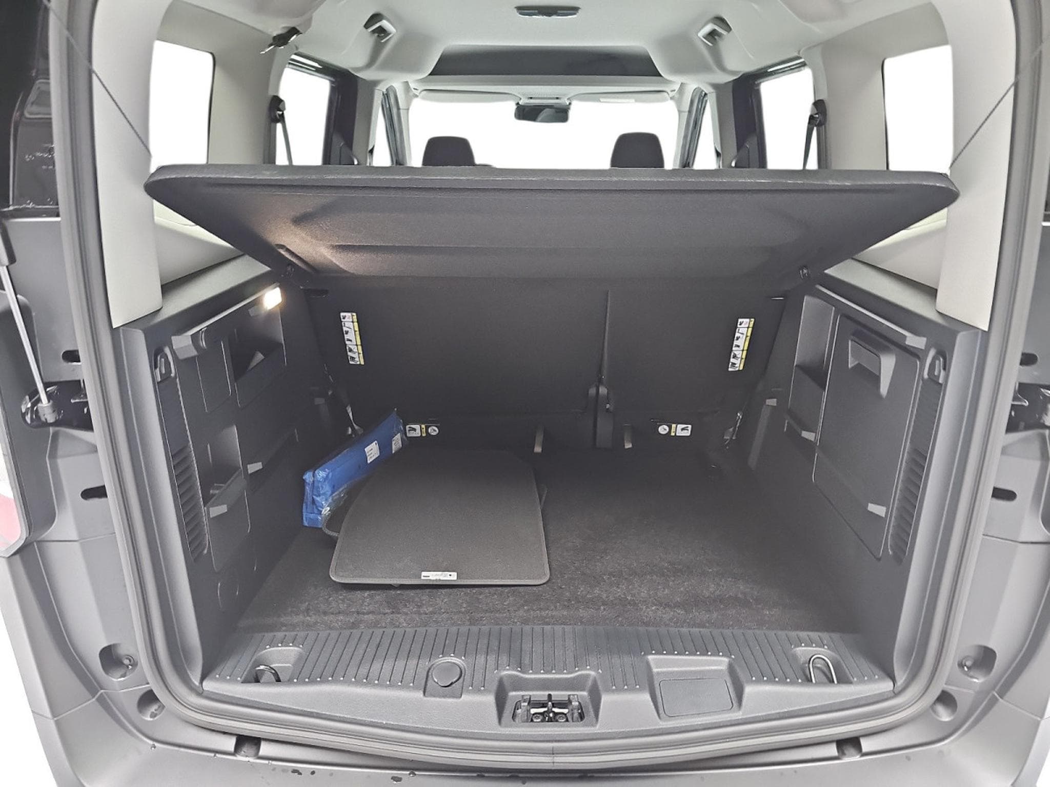 Ford Tourneo 1.0i Ecoboost 126 Active Automatik (2026) - Photo 13