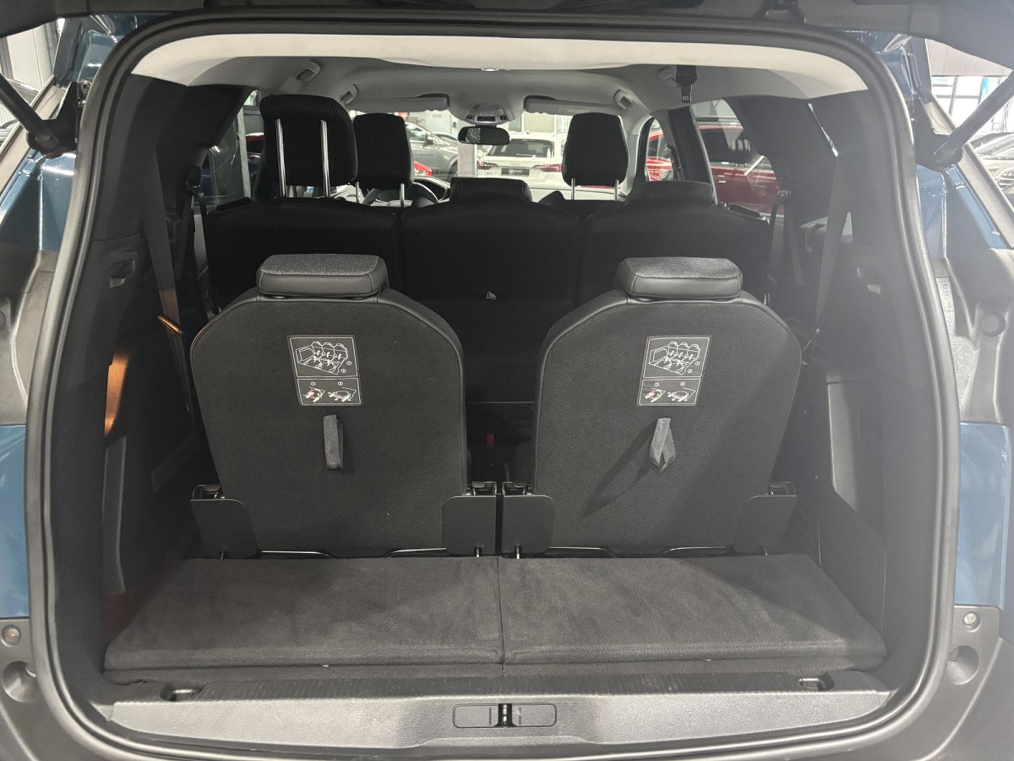 Peugeot 5008 1.5 BlueHDI Allure 7pl (2022) - Foto 14