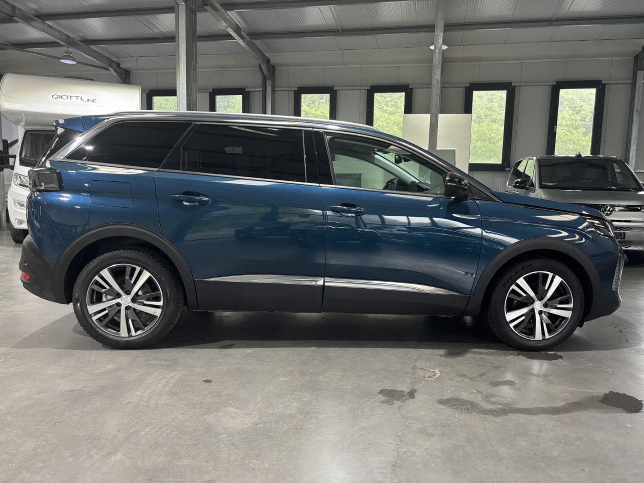 Peugeot 5008 1.5 BlueHDI Allure 7pl (2022) - Foto 2