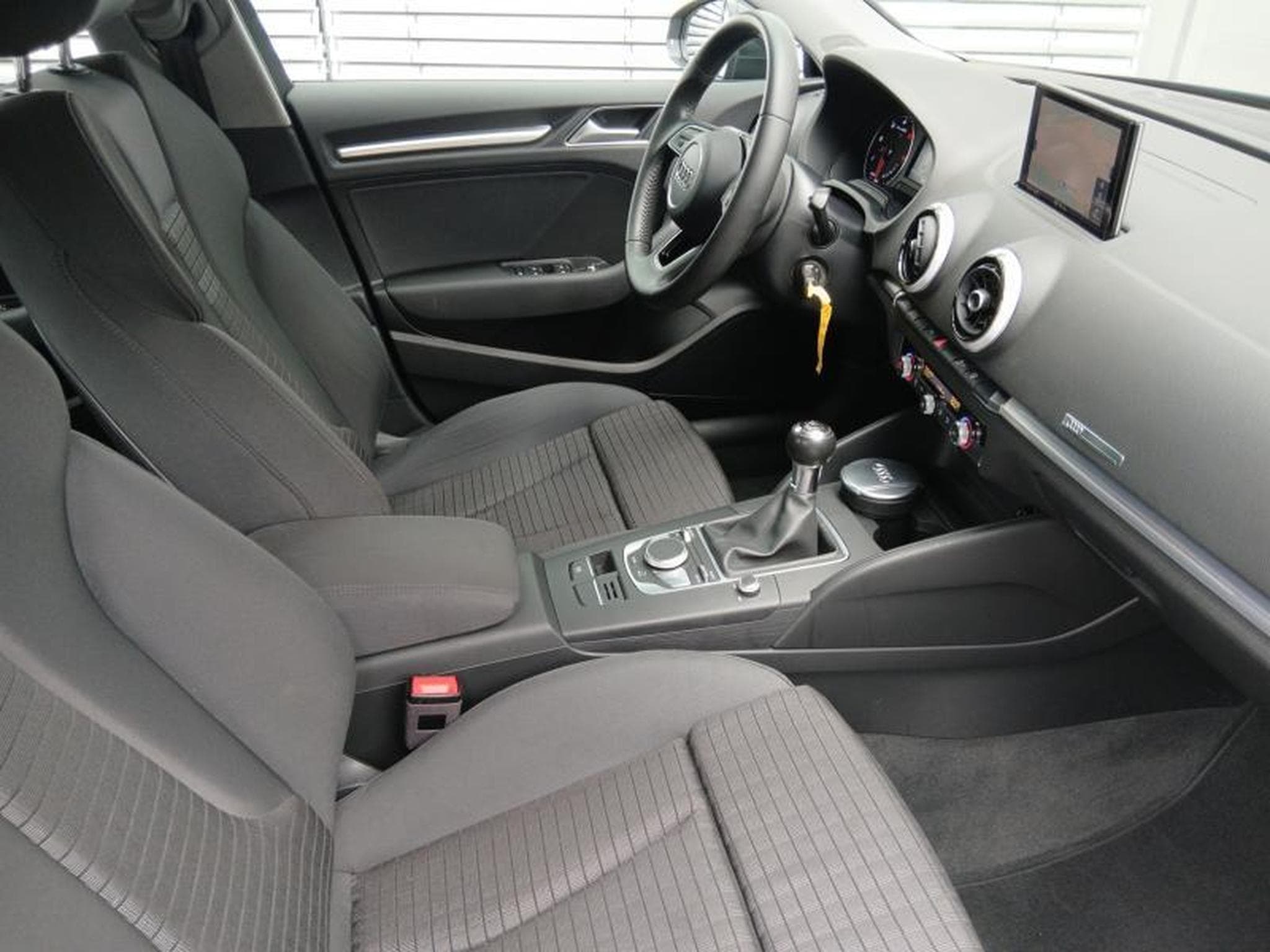 Audi A3 Limousine Sport 2.0 tdi 6-Gang (2017) - Foto 10