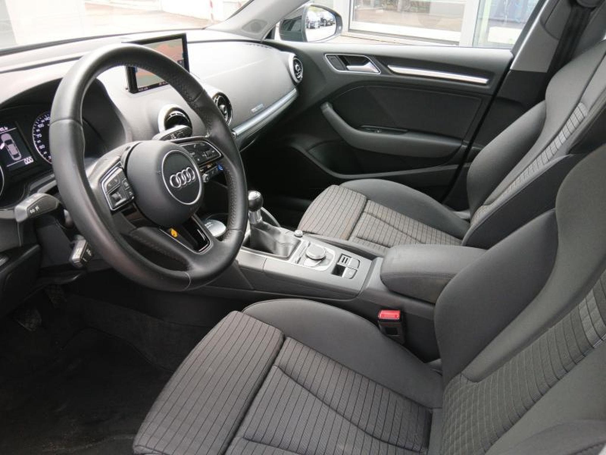 Audi A3 Limousine Sport 2.0 tdi 6-Gang (2017) - Foto 9