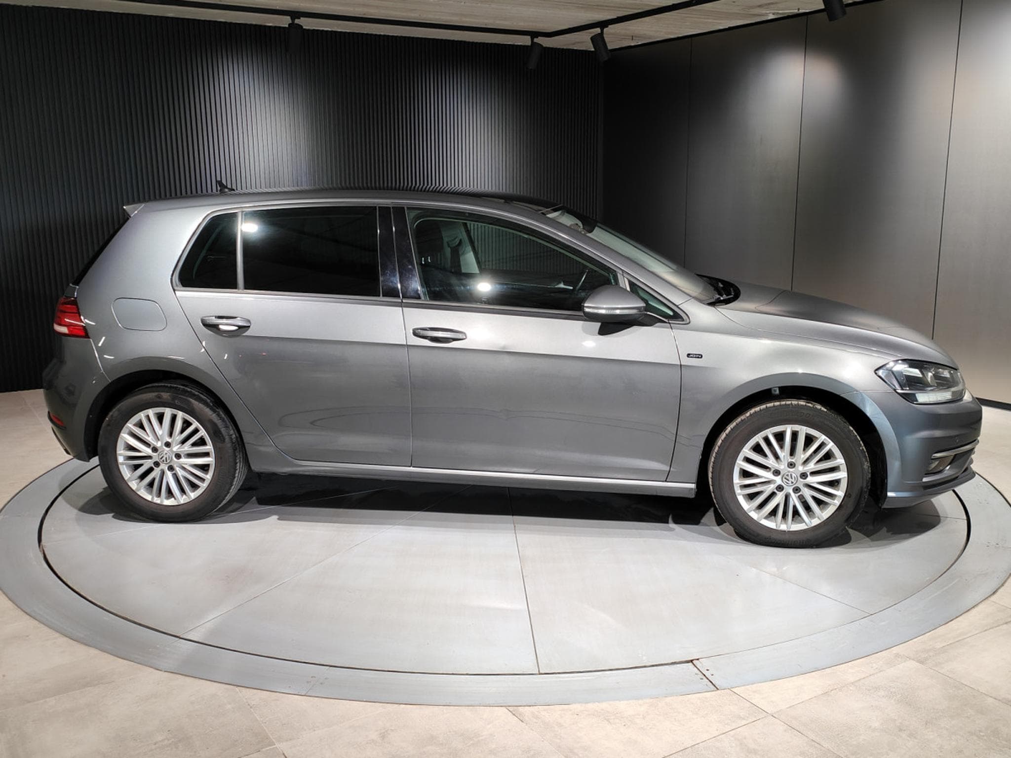 VW Golf 1.0 TSI JOIN GPS CARPLAY CAMERA APS AV/ARR (2018) - Photo 2
