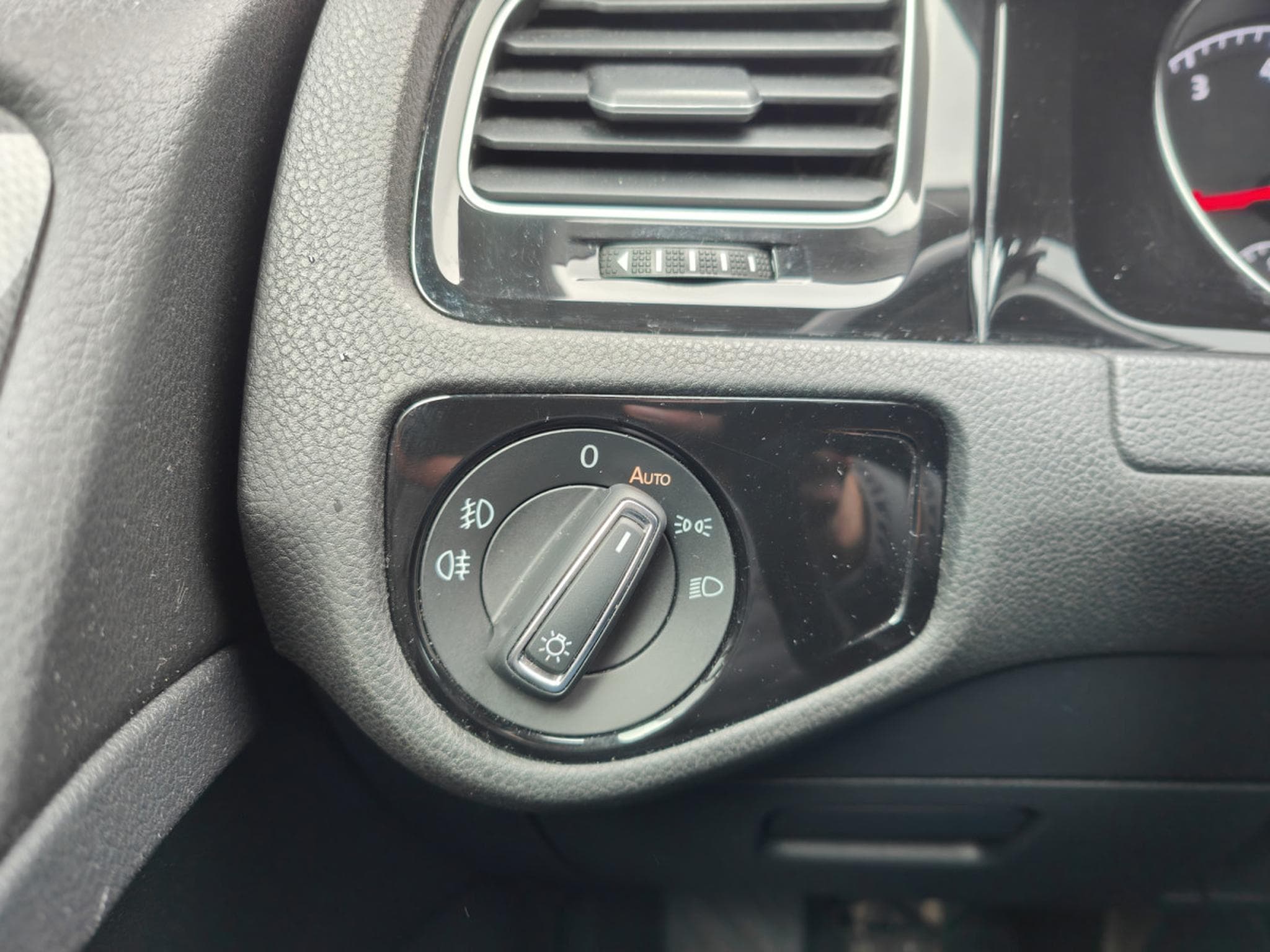 VW Golf 1.0 TSI JOIN GPS CARPLAY CAMERA APS AV/ARR (2018) - Photo 20