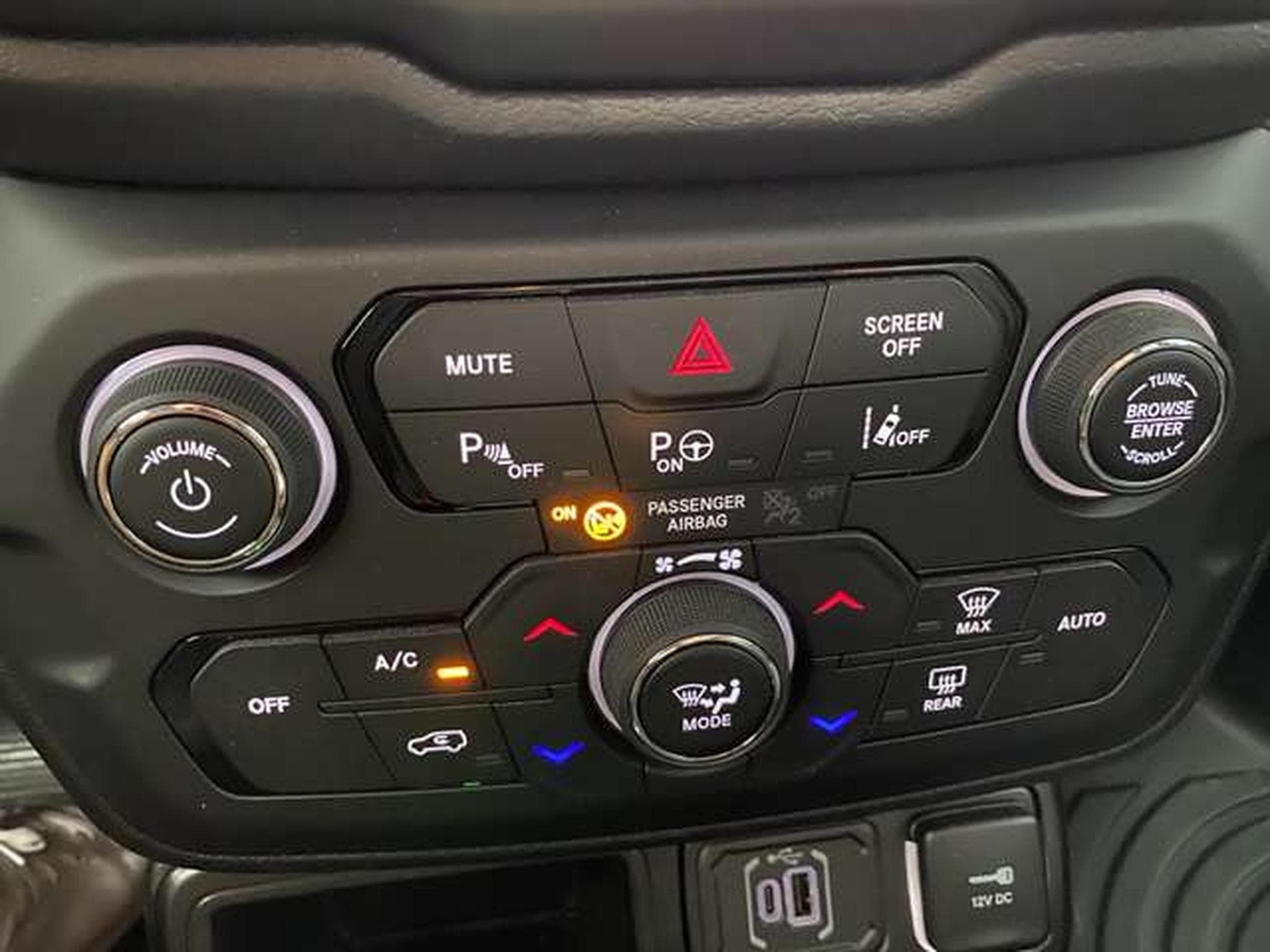Jeep Renegade Renegade 1.3 T-GDI 4xe PLUG-IN Hybrid (2024) - Photo 13