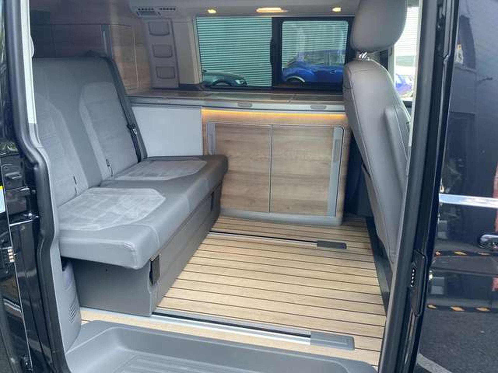VW T6.1 California DSG 4MOTION Ocean (2024) - Photo 13