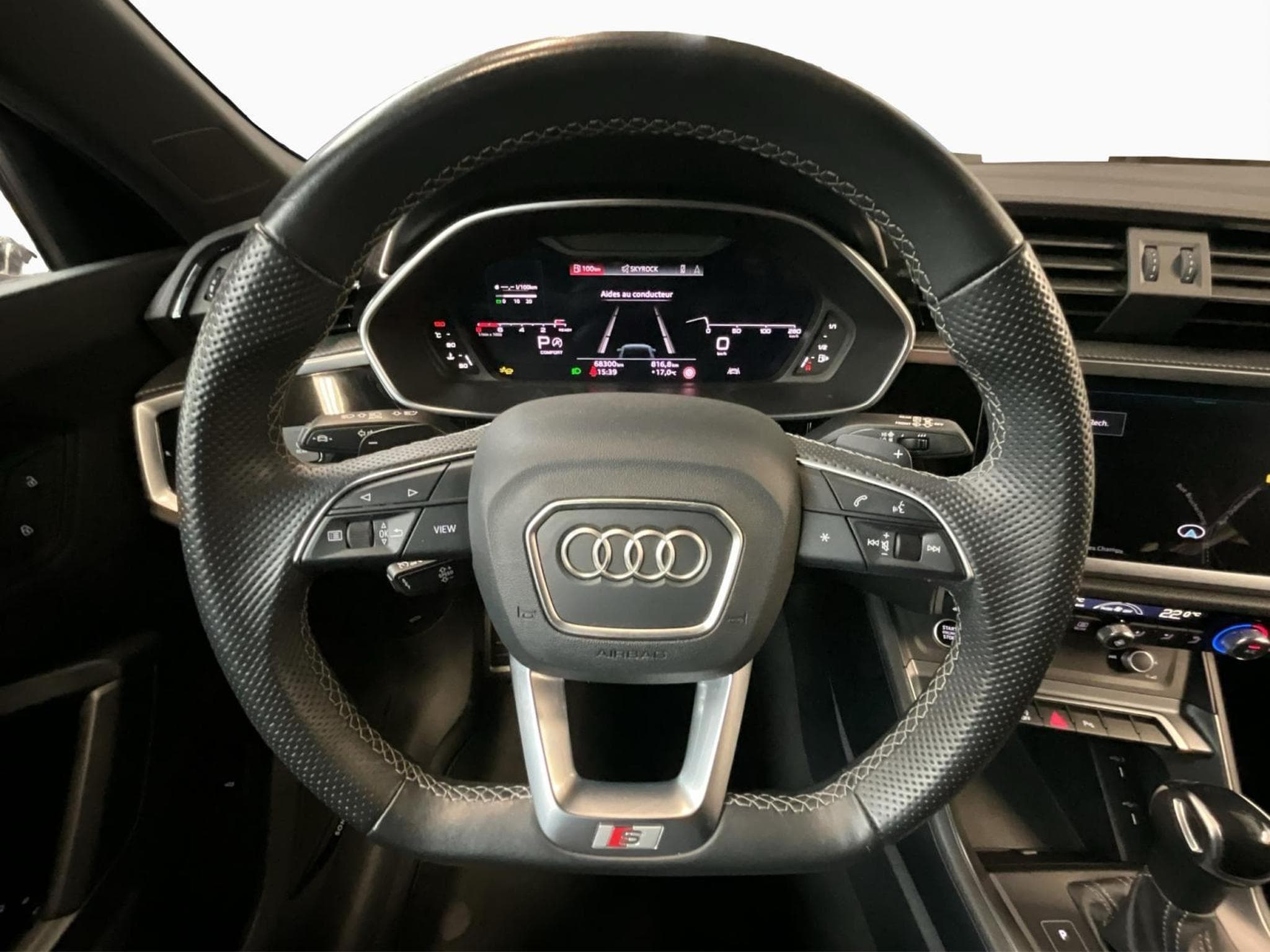 Audi Q3 SB+S-Line+40TFSI+Quattro+S-Tronic (2024) - Photo 10