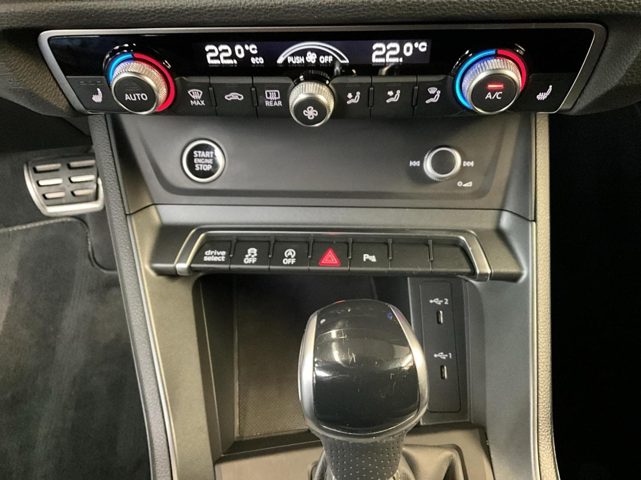 Audi Q3 SB+S-Line+40TFSI+Quattro+S-Tronic (2024) - Photo 20