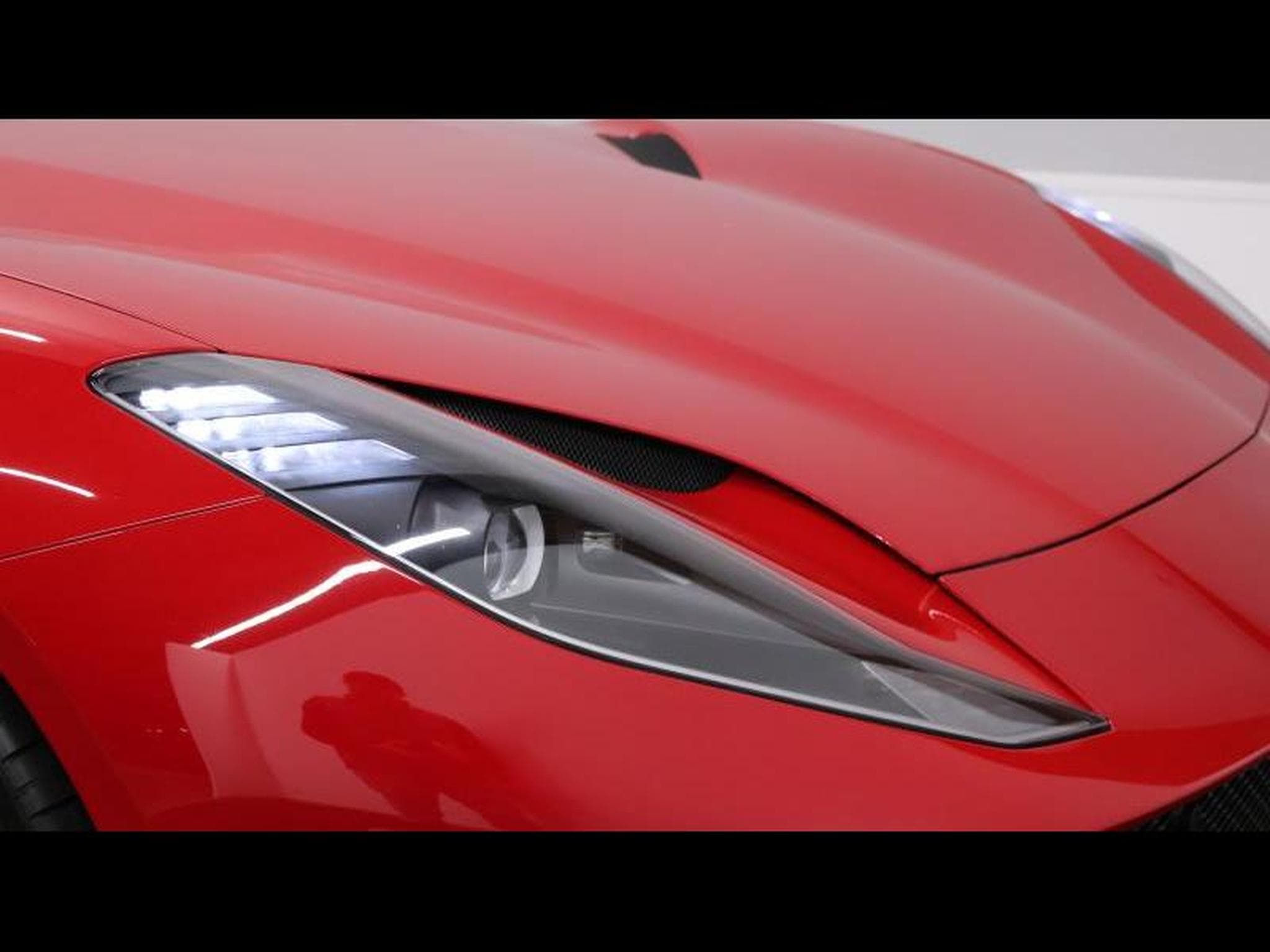 Ferrari 812 Superfast Rosso 70th anniversary (2019) - Foto 13