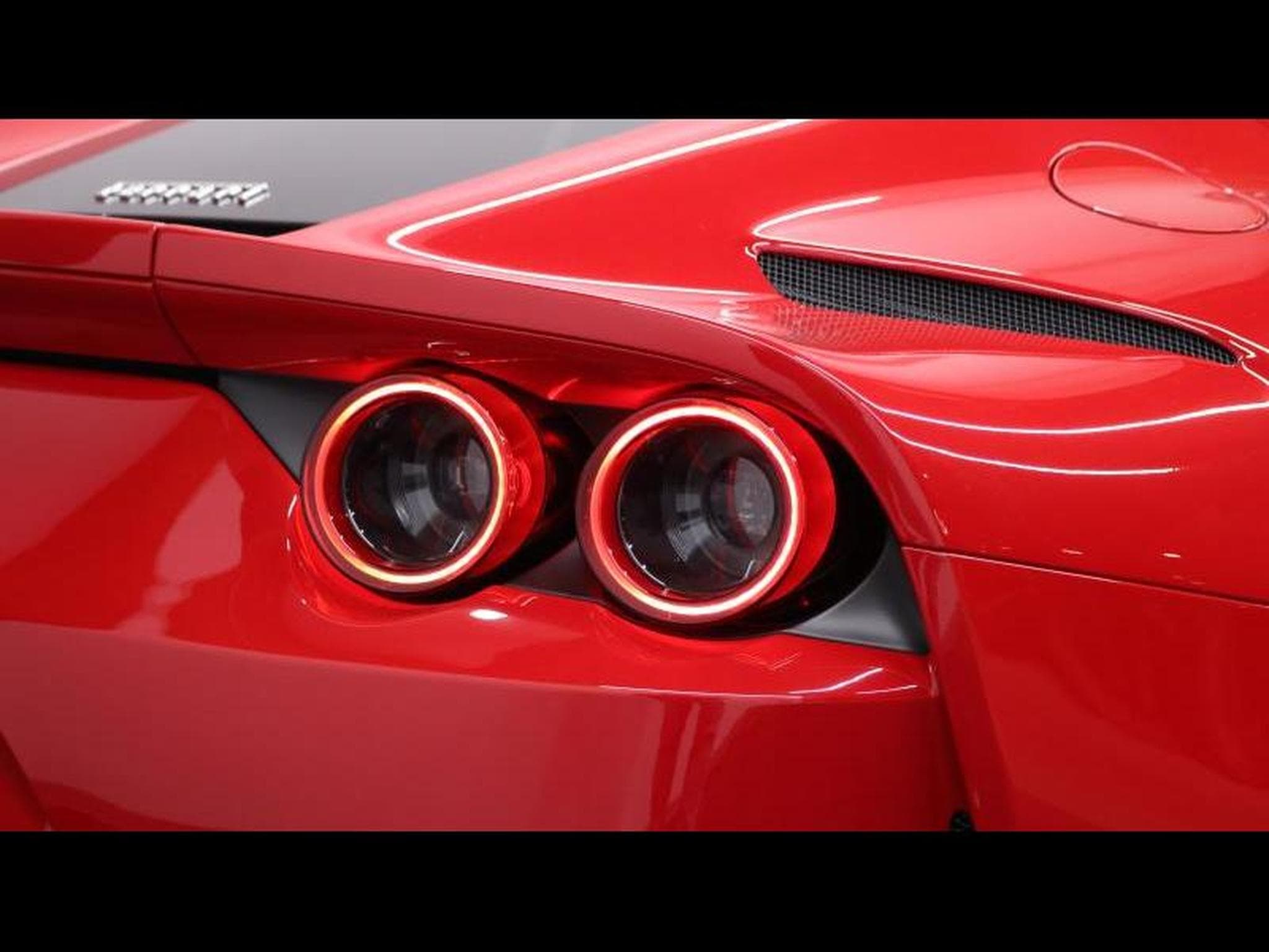 Ferrari 812 Superfast Rosso 70th anniversary (2019) - Foto 16