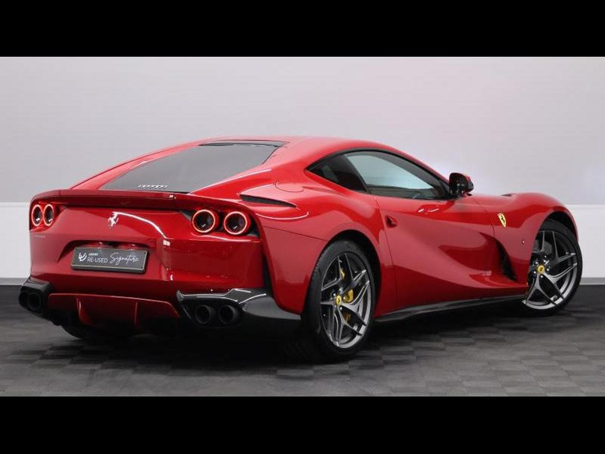 Ferrari 812 Superfast Rosso 70th anniversary (2019) - Foto 5