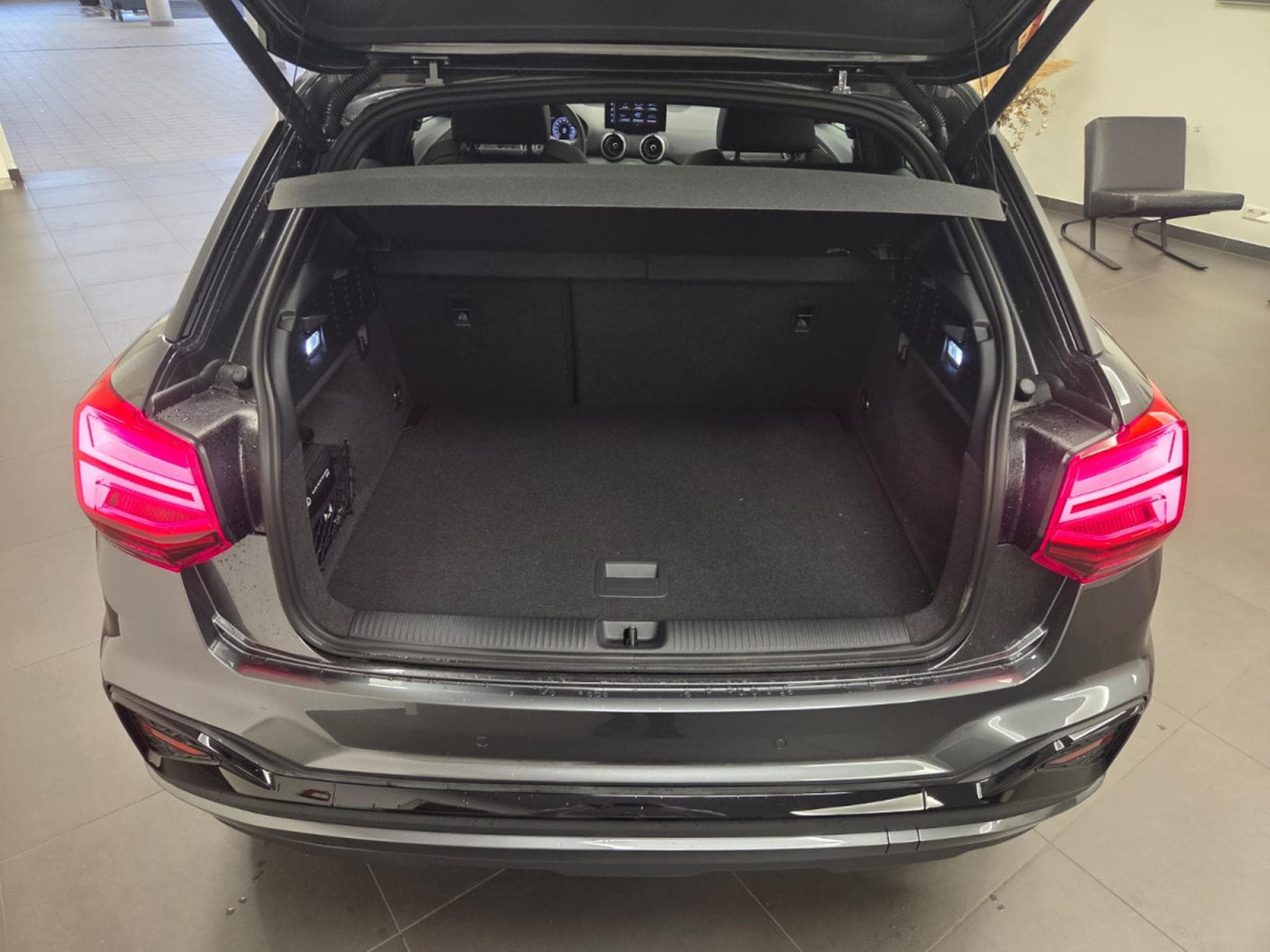 Audi Q2 S line 35 TDI 150 CH / 110 KW S tronic (2025) - Foto 9