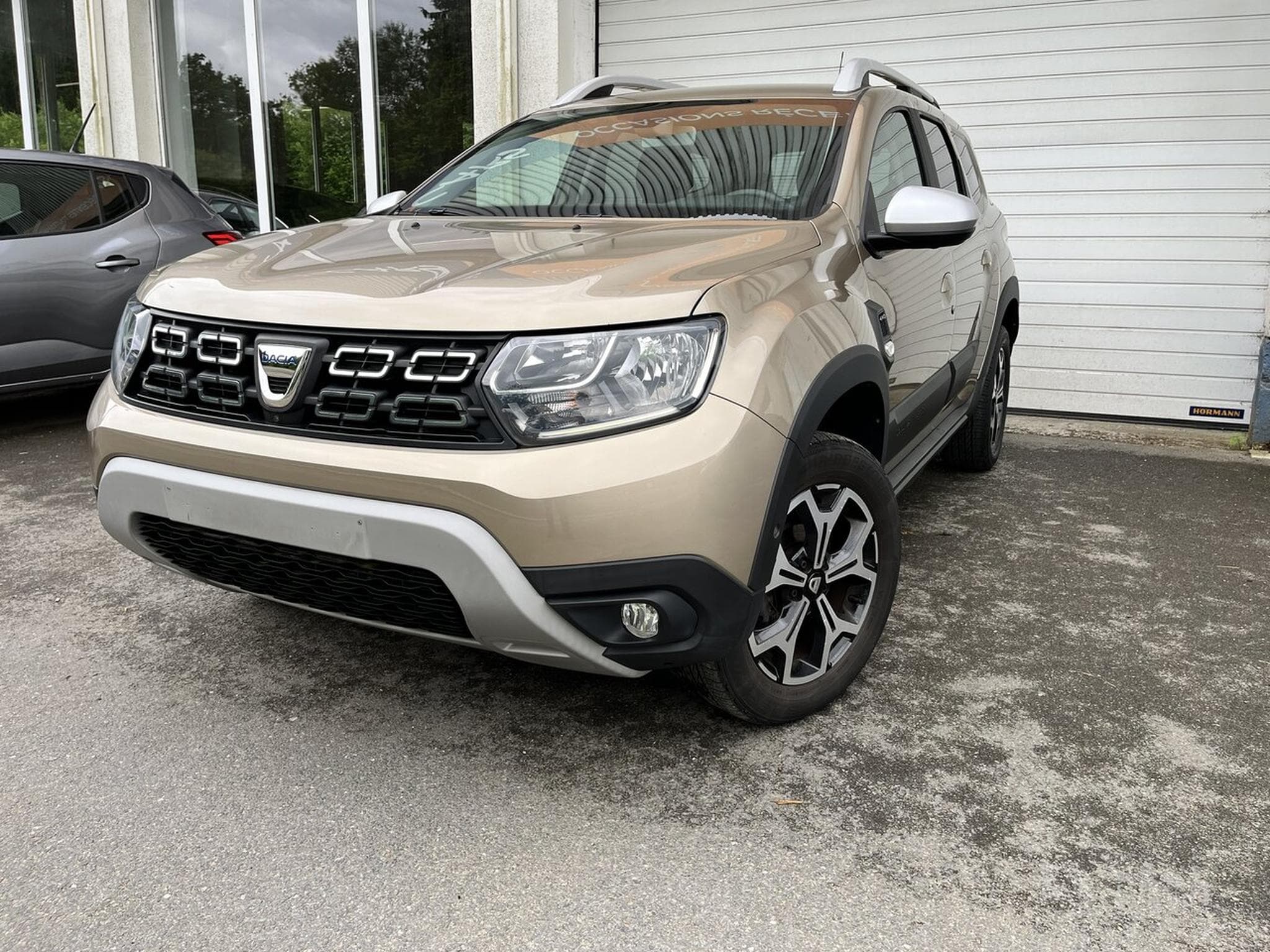 Dacia Duster 4x4 PRESTIGE ESSENCE 125 CH FULL OPTIONS - GARANTIE 12 MOIS (2018) - Foto 4
