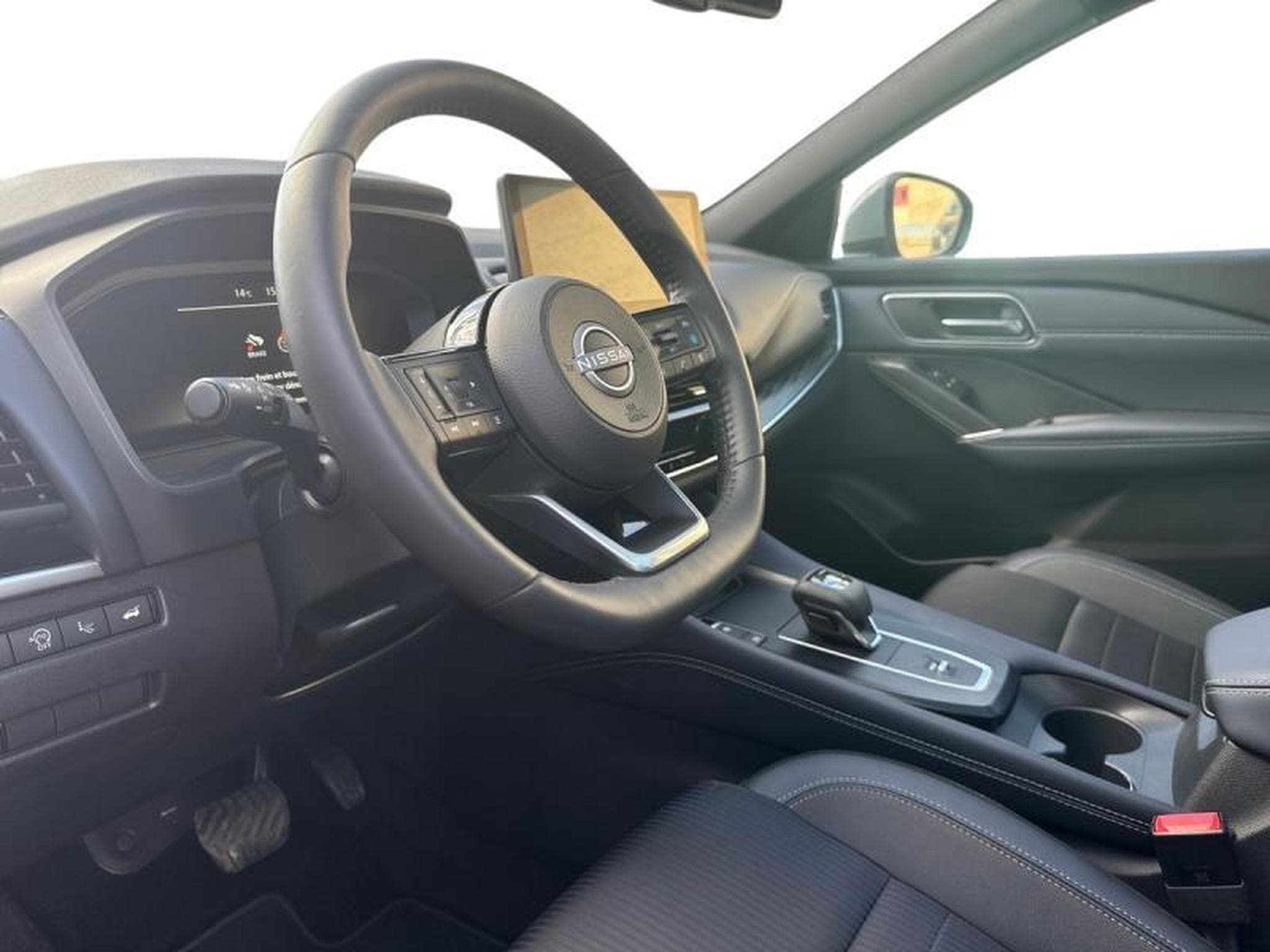 Nissan Qashqai TEKNA (2024) - Foto 7