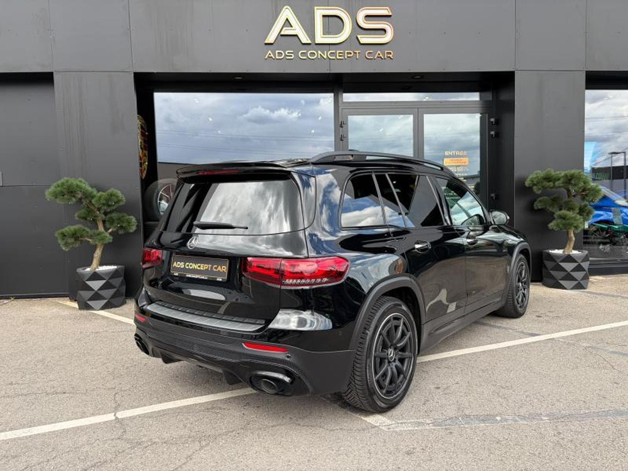 Mercedes GLB 35 AMG GLB 35 AMG 4MATIC (2023) - Photo 3