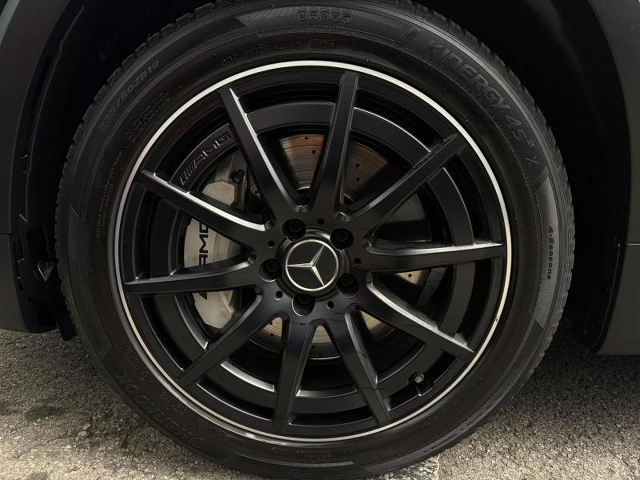 Mercedes GLB 35 AMG GLB 35 AMG 4MATIC (2023) - Photo 5