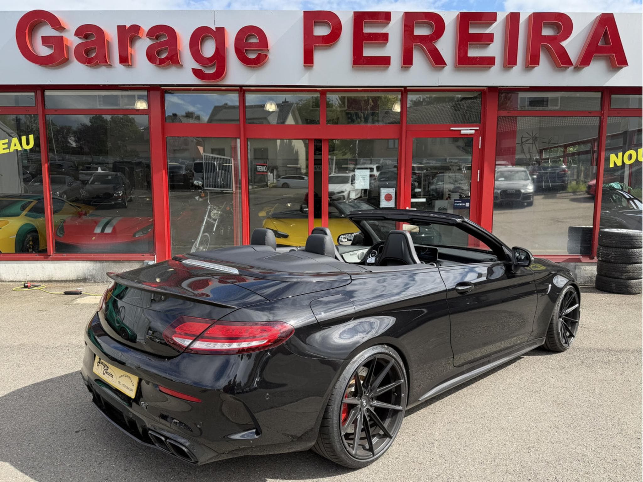Mercedes C 63 AMG CABRIO S V8 BITURBO CARBON SPORTSITZE BURMESTER CUIR NAVI (2023) - Foto 3