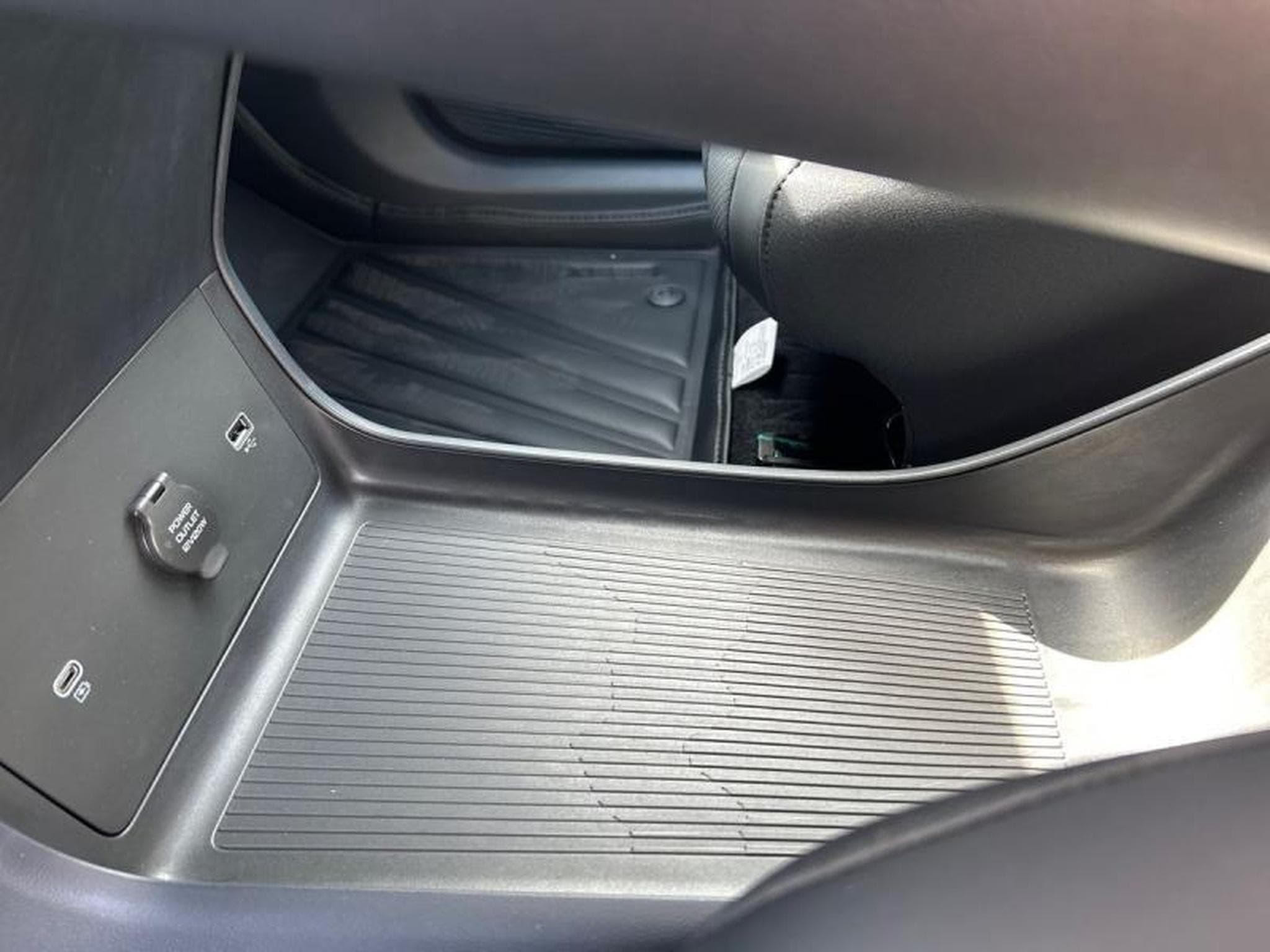 GEELY EX5 Pro + (2026) - Photo 26