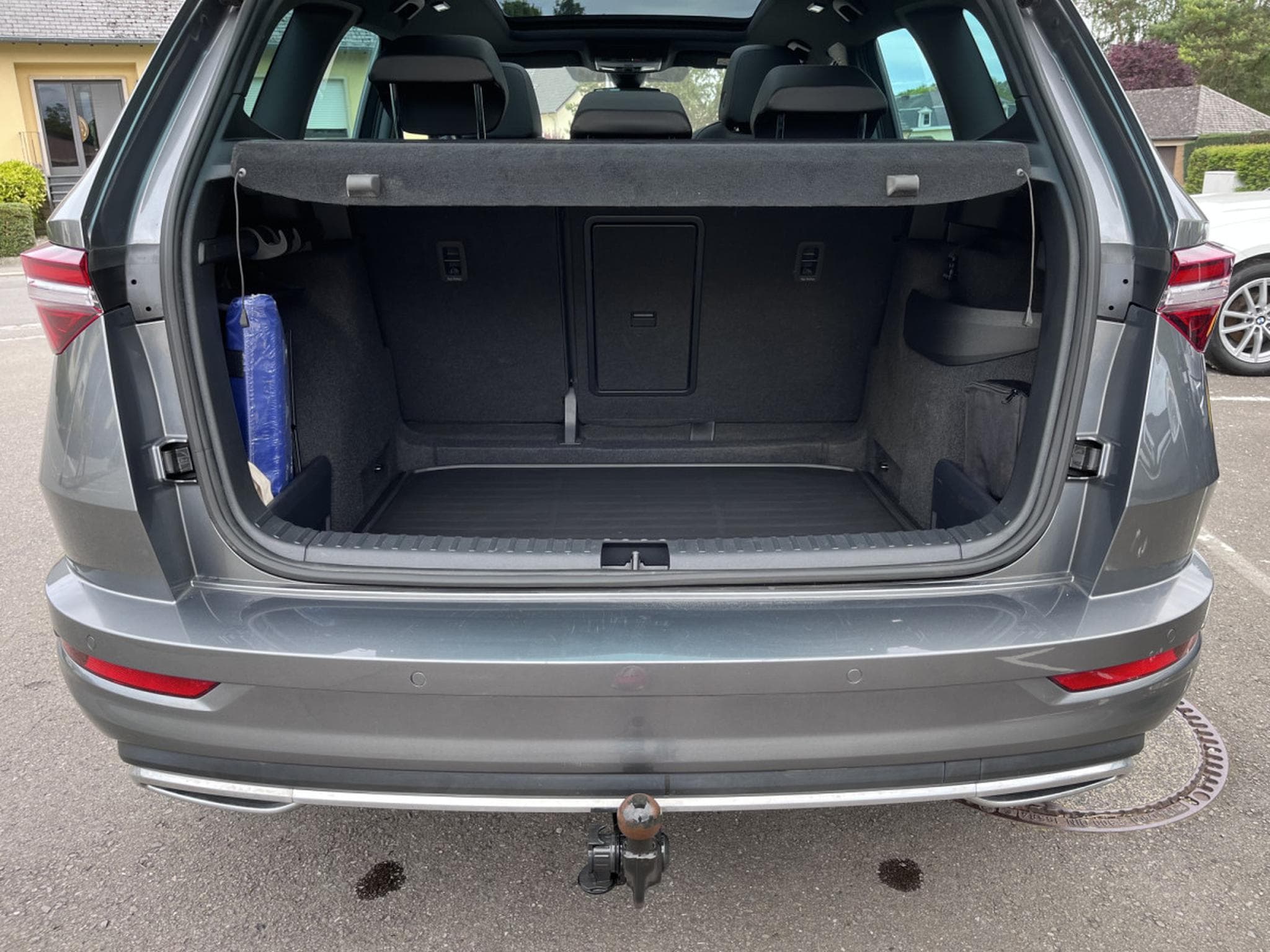 Skoda Karoq 2.0 Tsi Sportline DSG 4x4 Pano AHK Keyless ACCIDENTE (2023) - Photo 28