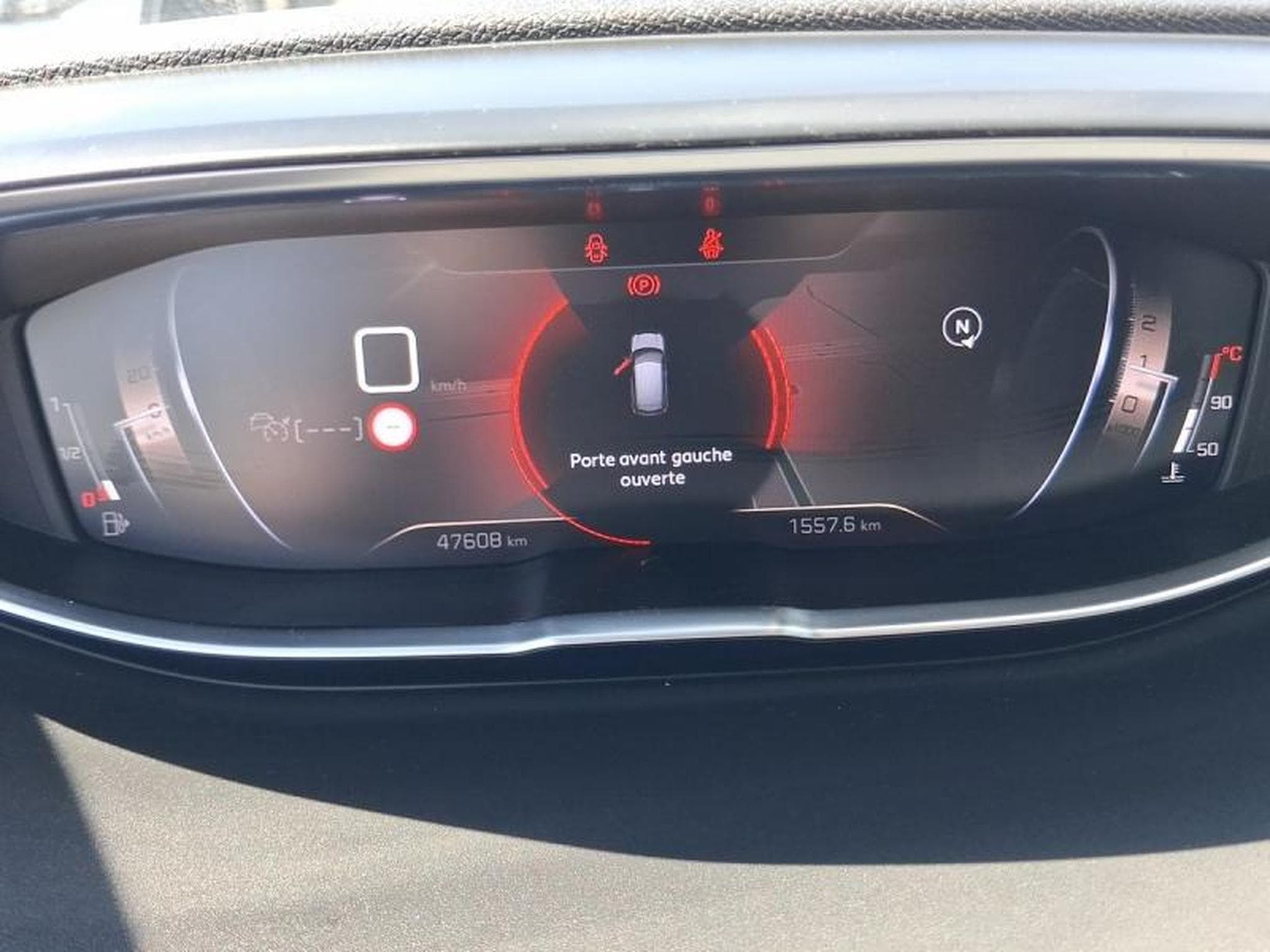 PEUGEOT 3008 1.2 PureTech 130ch S&S GT (2022) - Foto 6