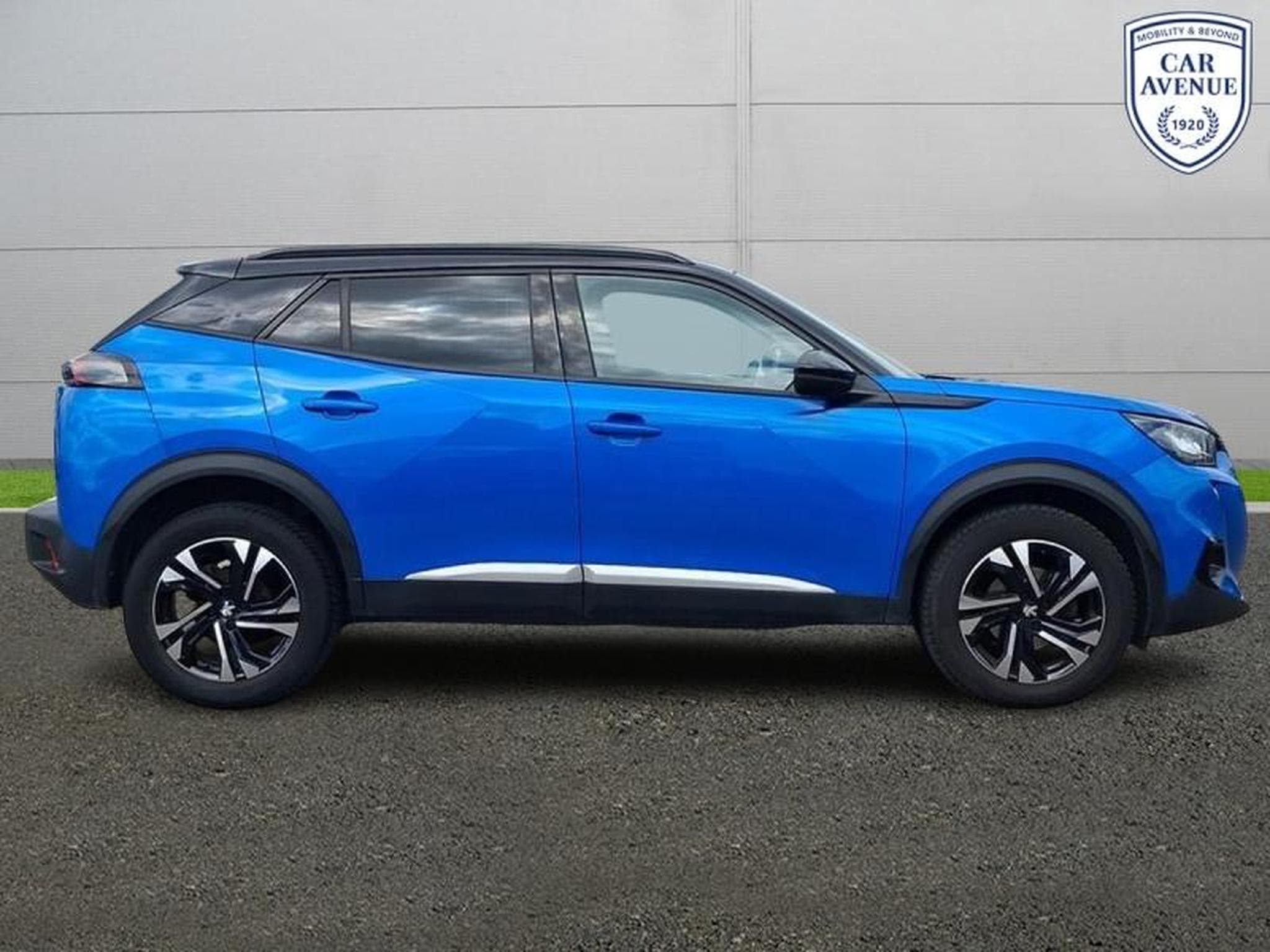 PEUGEOT 2008 1.2 PureTech 130ch S&S Allure (2022) - Foto 5