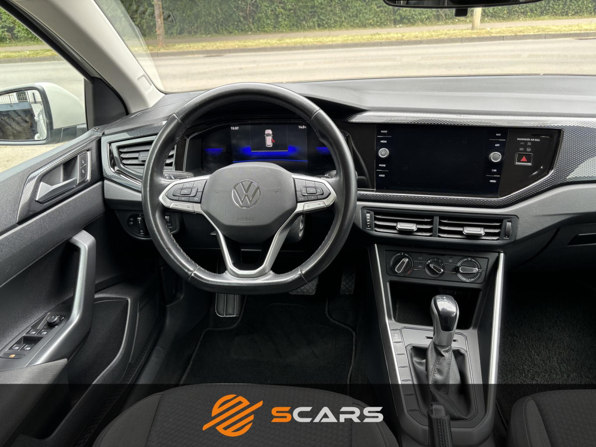 VW Polo 1.0 Tsi DSG 95cv (2023) - Foto 13