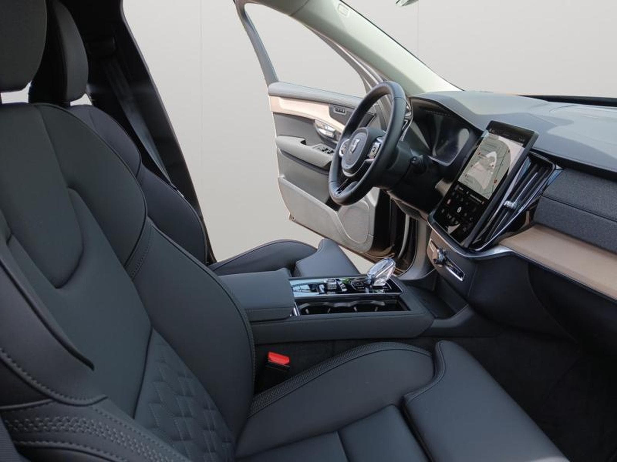 Volvo XC90 T8 Plus Bright / Hybride + Kit Hiver (2025) - Foto 14