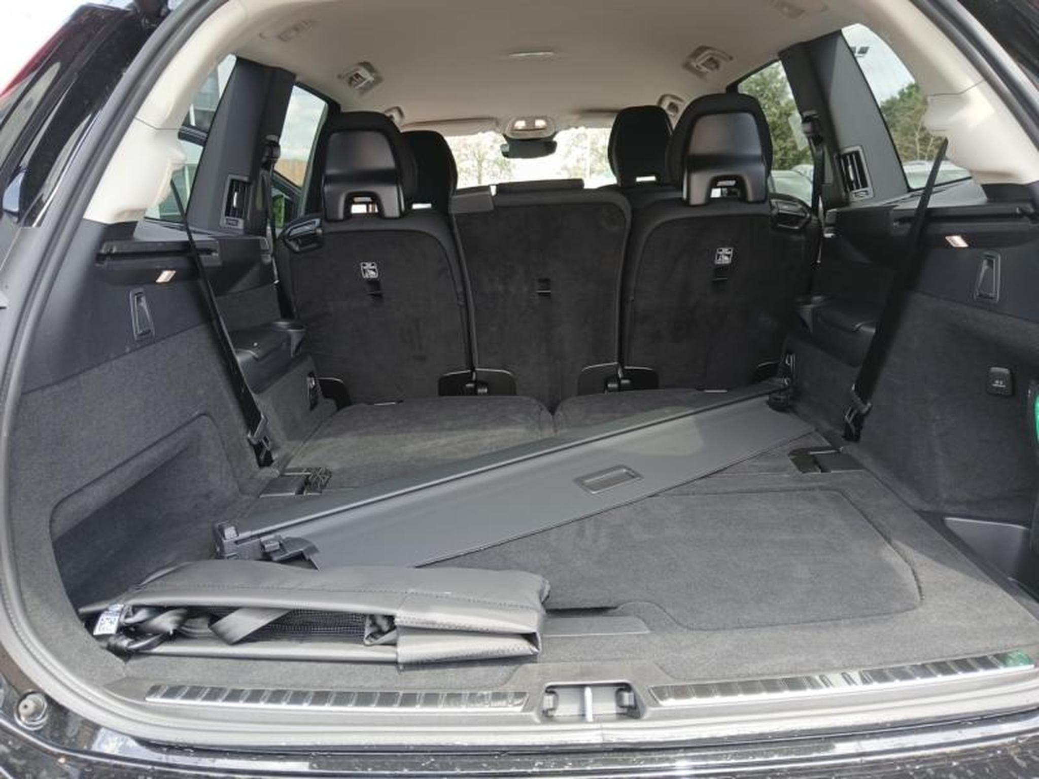 Volvo XC90 T8 Plus Bright / Hybride + Kit Hiver (2025) - Photo 19
