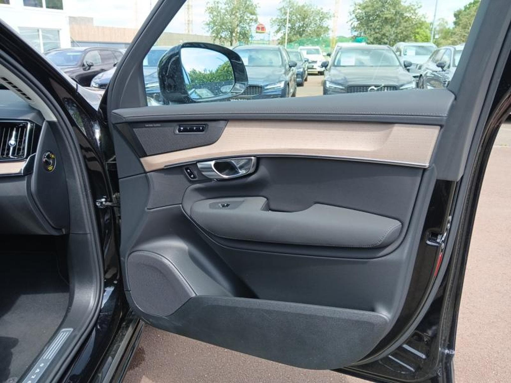Volvo XC90 T8 Plus Bright / Hybride + Kit Hiver (2025) - Photo 21
