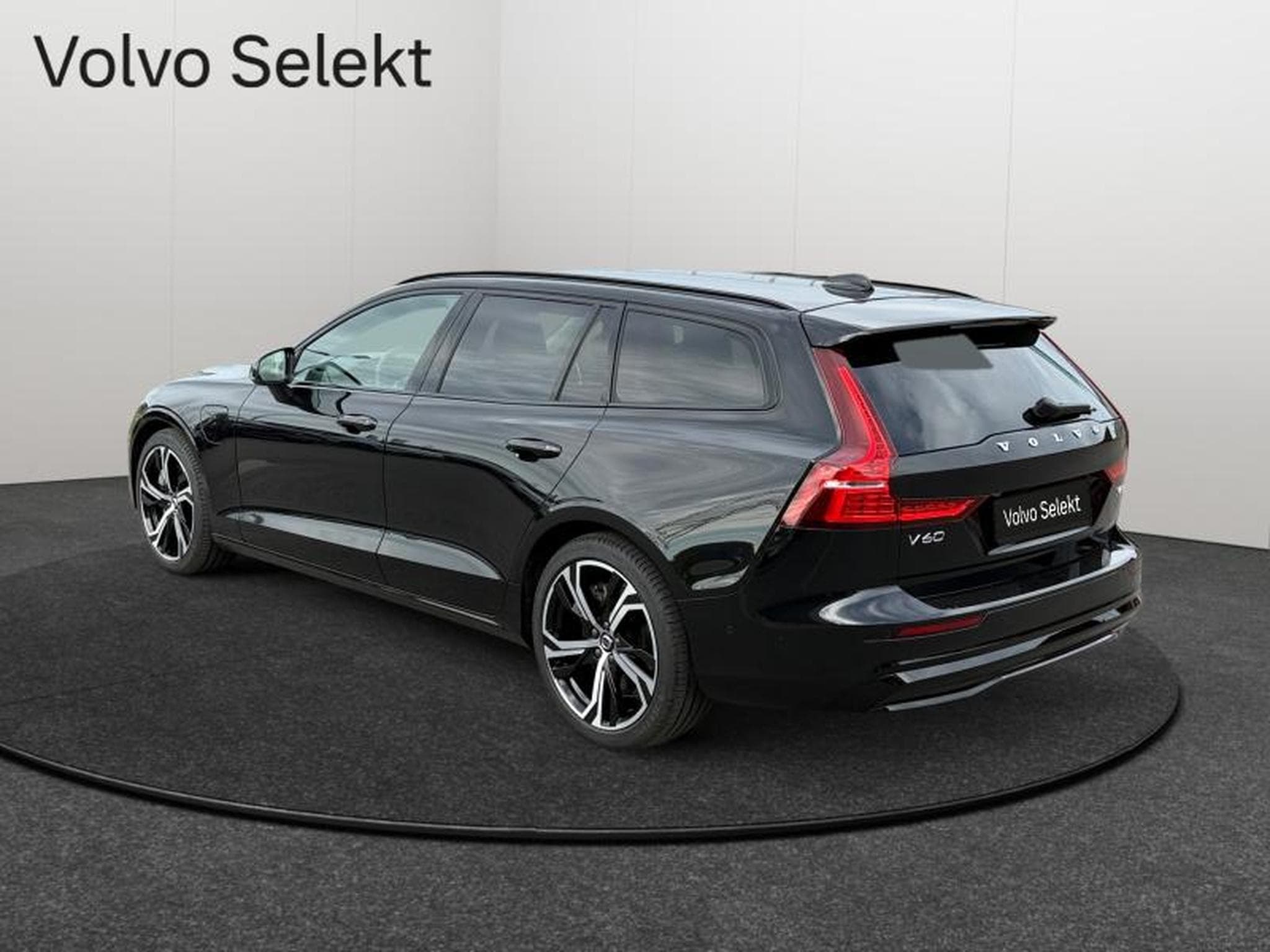 Volvo V60 T6 AWD Plus Dark / Hybride (2024) - Foto 3