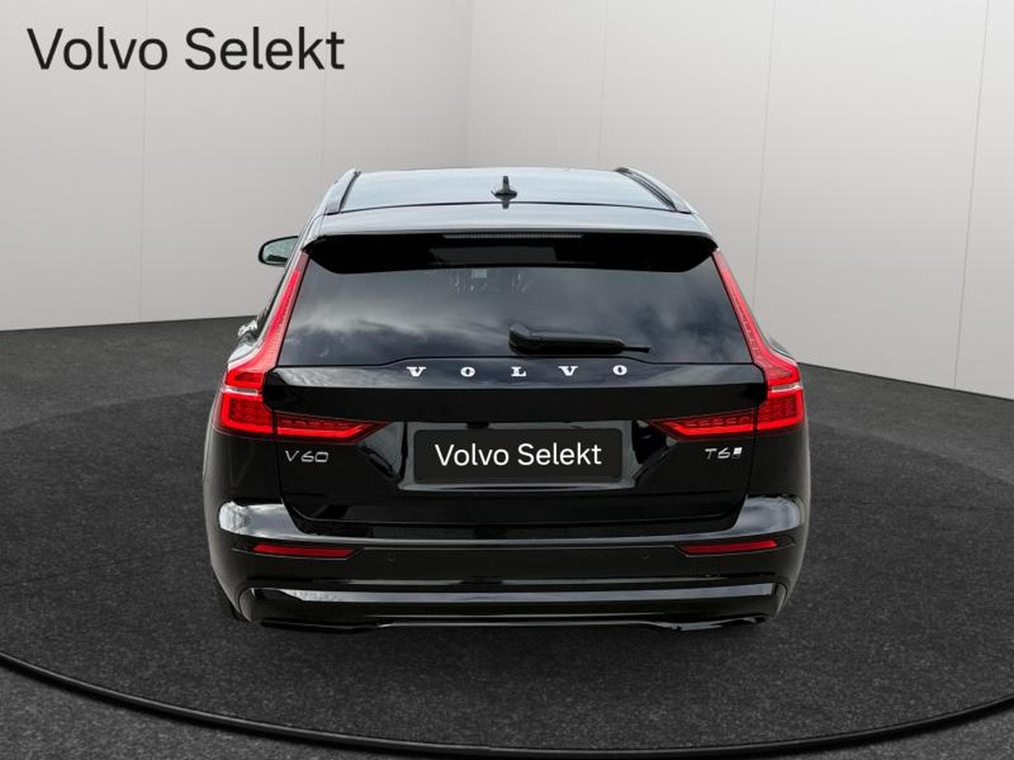 Volvo V60 T6 AWD Plus Dark / Hybride (2024) - Foto 4