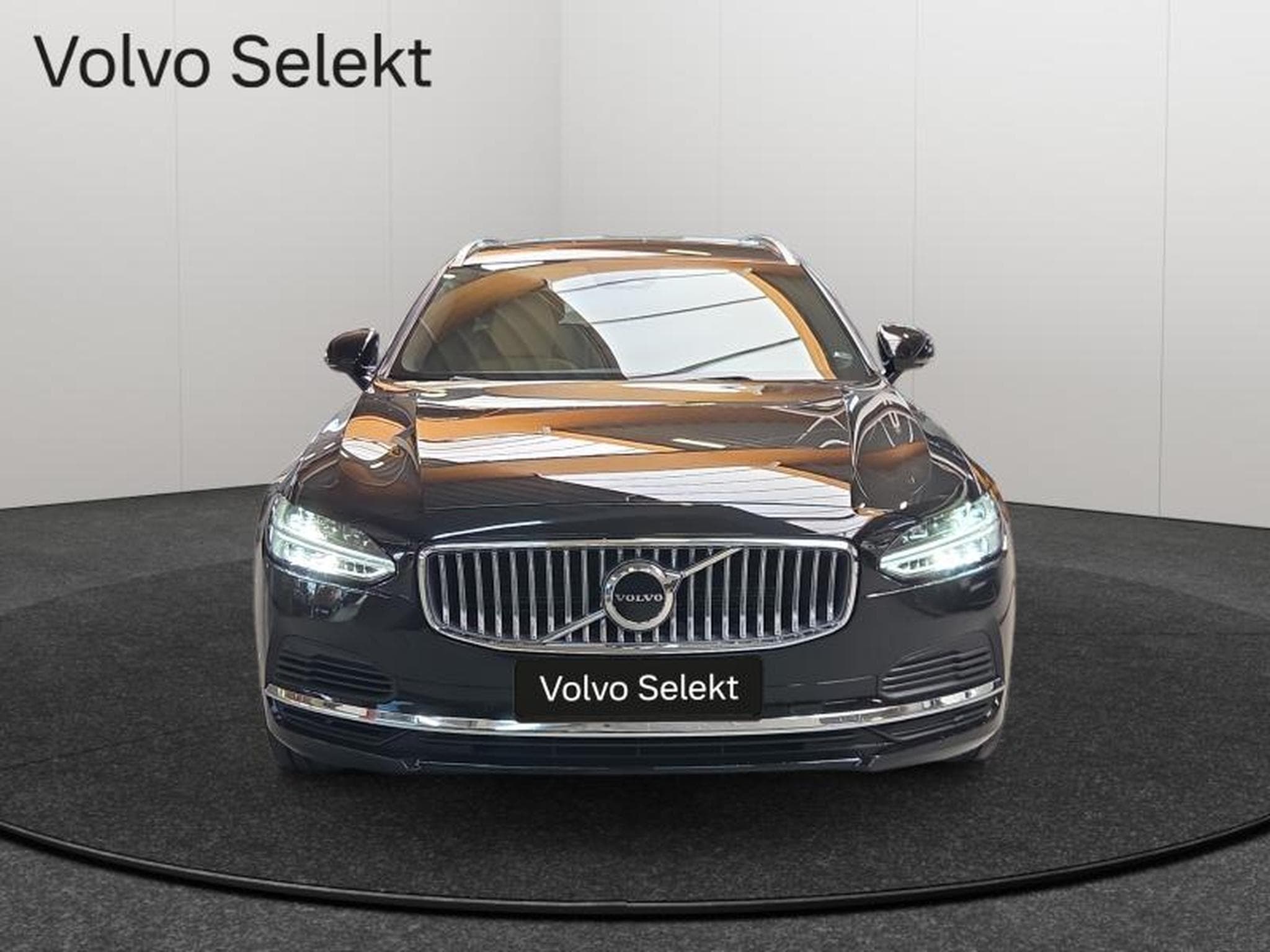 Volvo V90 T8 Inscription / Hybride (2024) - Foto 9