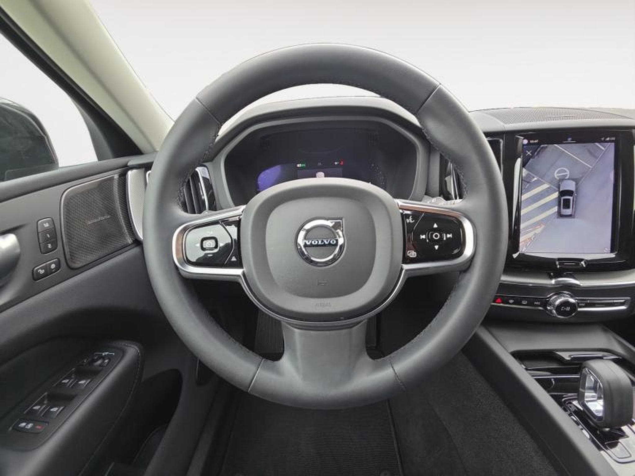 Volvo XC60 B4 Plus Dark/ Essence (2024) - Foto 12