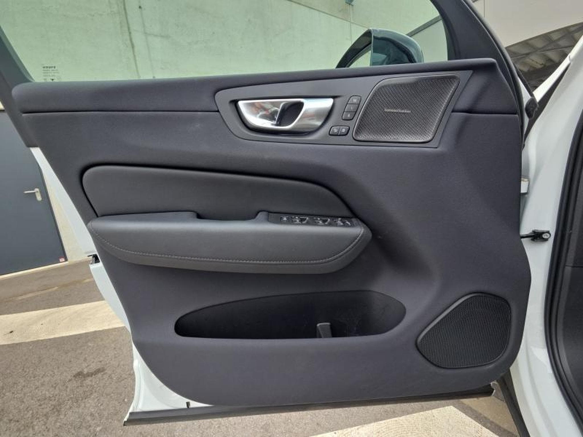 Volvo XC60 B4 Plus Dark/ Essence (2024) - Foto 20