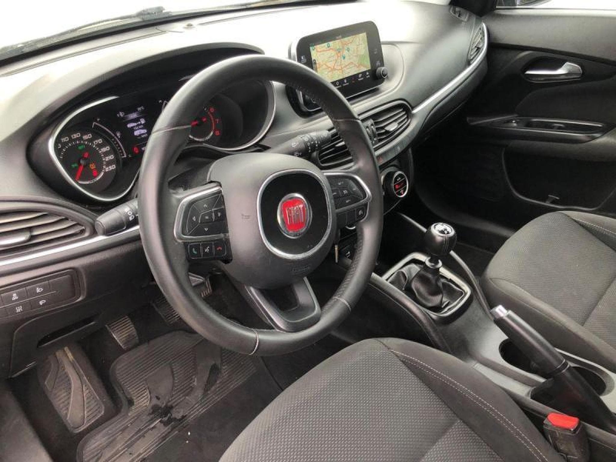 Fiat Tipo 5 portes/SW Lounge (2018) - Foto 7