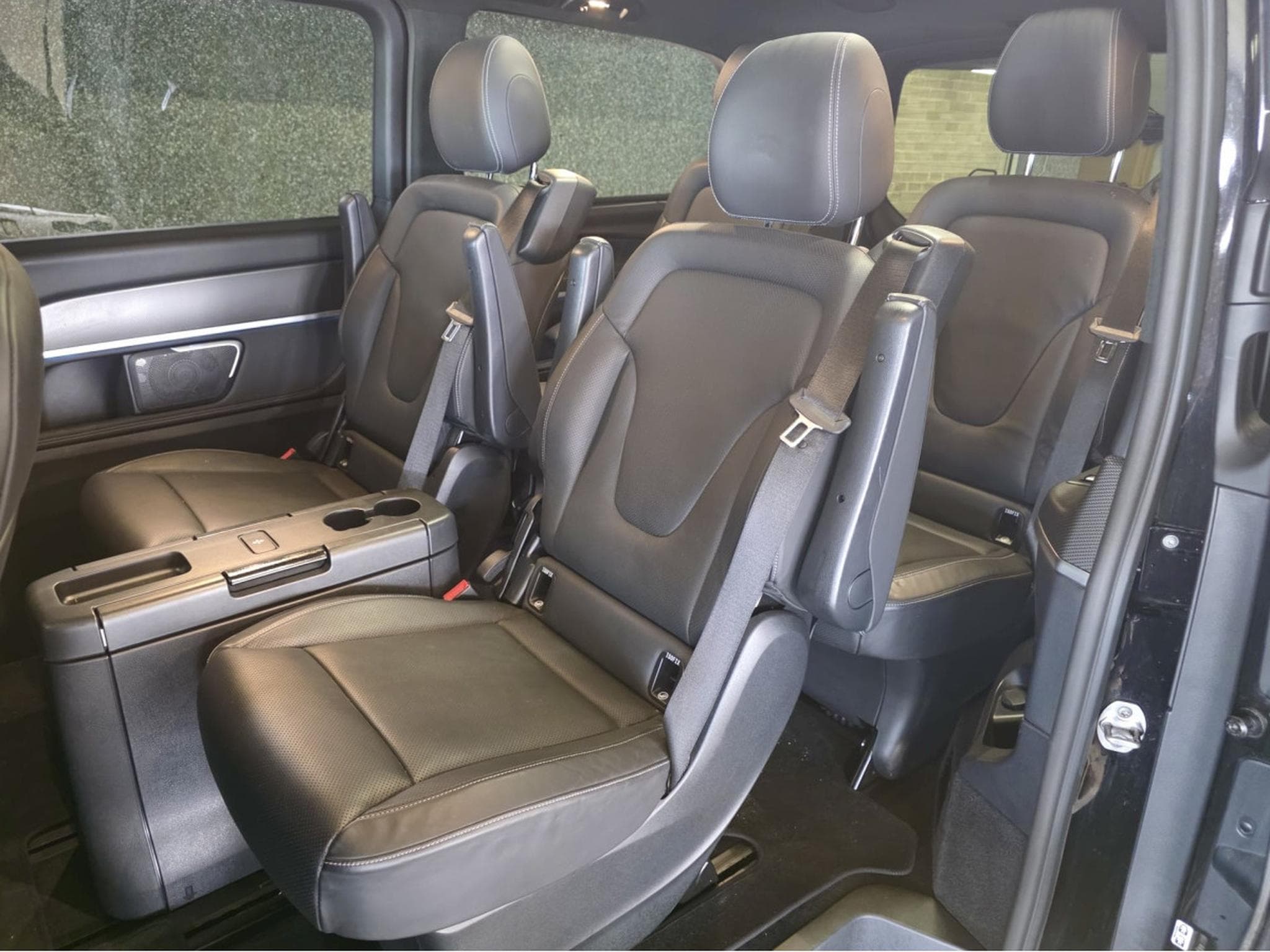 Mercedes V 250 D AMG LINE 6 SITZE BURMESTER PANO CUIR NAVI (2021) - Foto 6