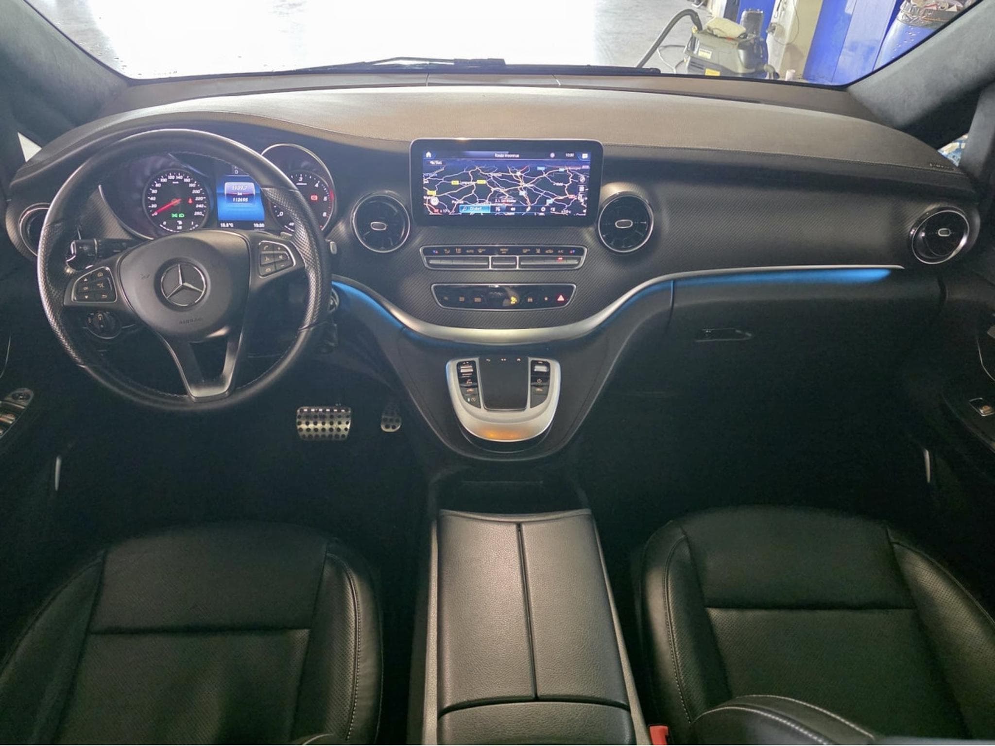 Mercedes V 250 D AMG LINE 6 SITZE BURMESTER PANO CUIR NAVI (2021) - Foto 7